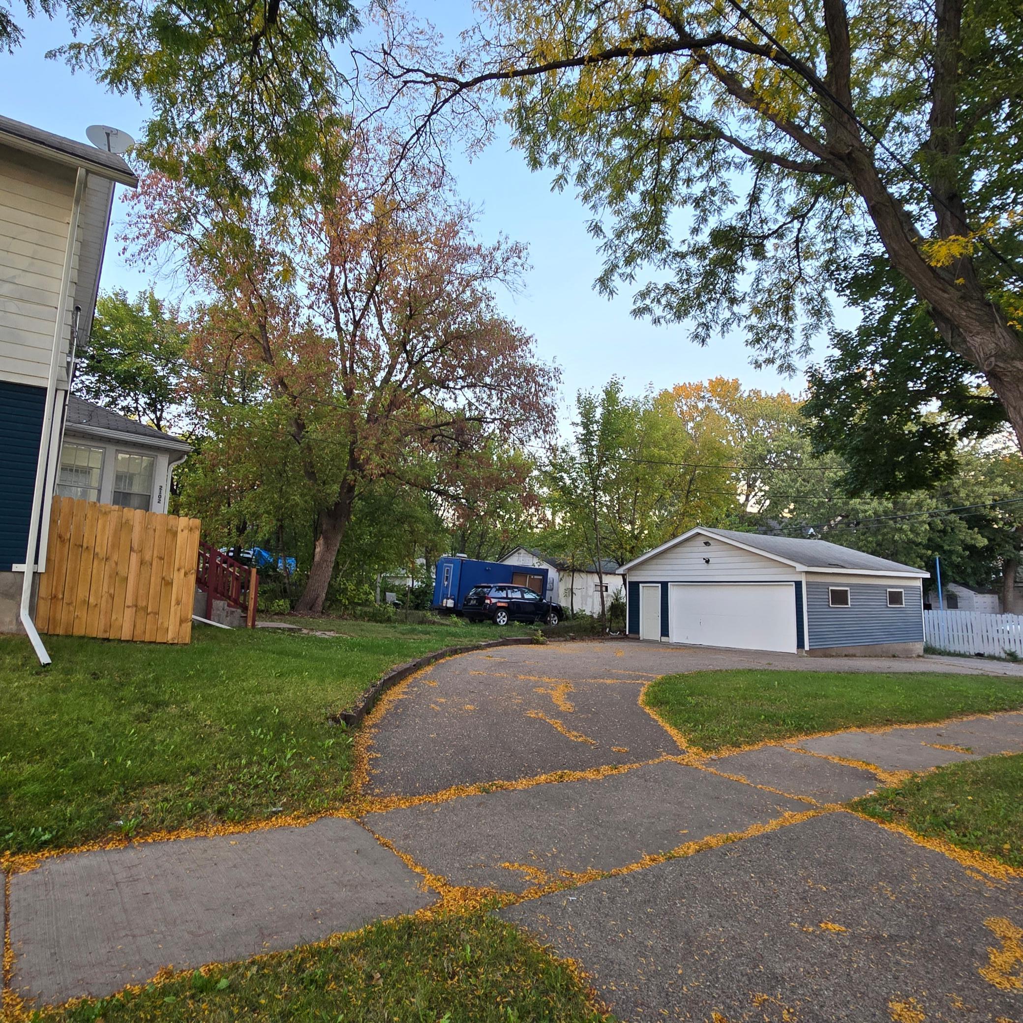 View of Residential at 2102 Lyndale Avenue, Minneapolis MN 55411, Minneapolis (18 of 19) - Mike Wilen | Minnesota Team Real Estate