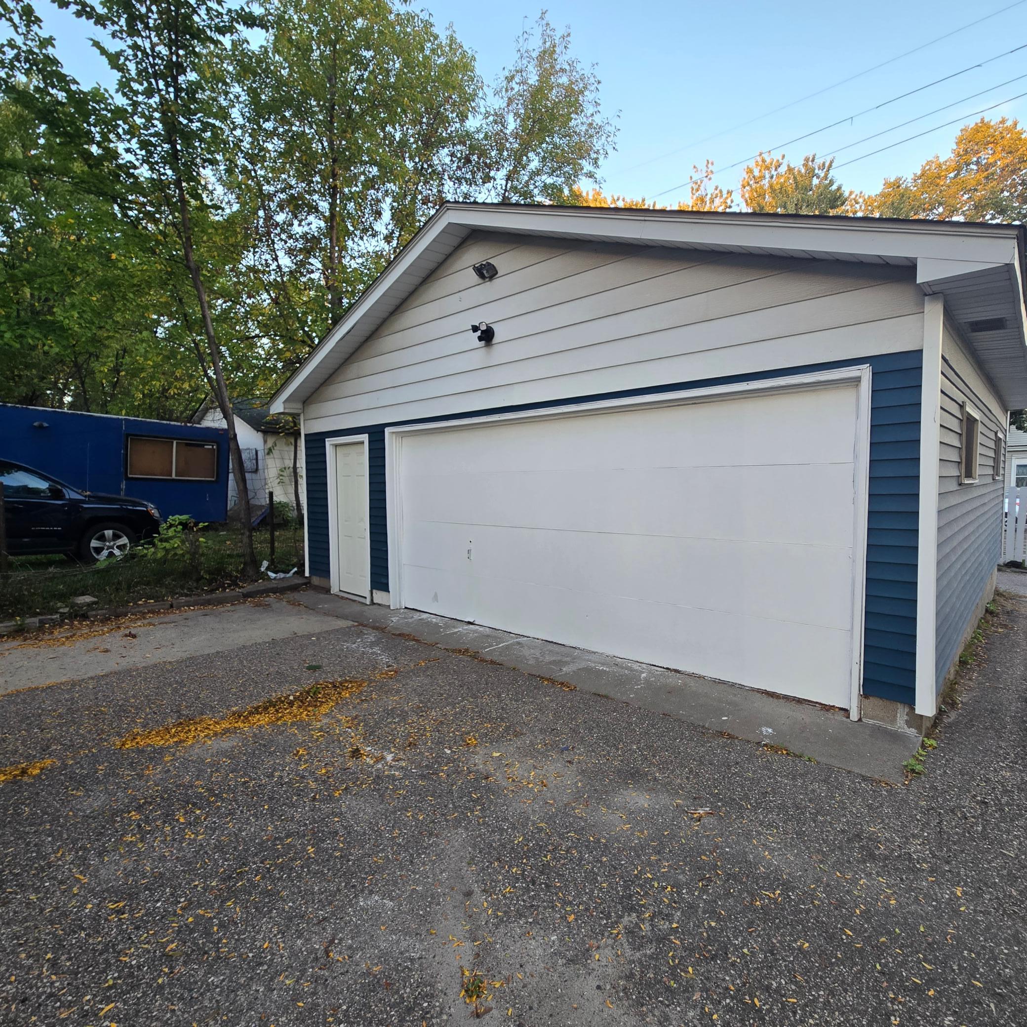View of Residential at 2102 Lyndale Avenue, Minneapolis MN 55411, Minneapolis (19 of 19) - Mike Wilen | Minnesota Team Real Estate