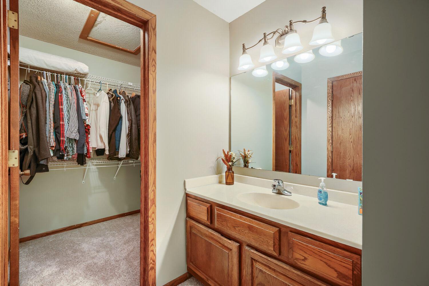 View of Residential at 14411 Fairway Drive, Eden Prairie MN 55344, Eden Prairie (17 of 25) - Mike Wilen | Minnesota Team Real Estate