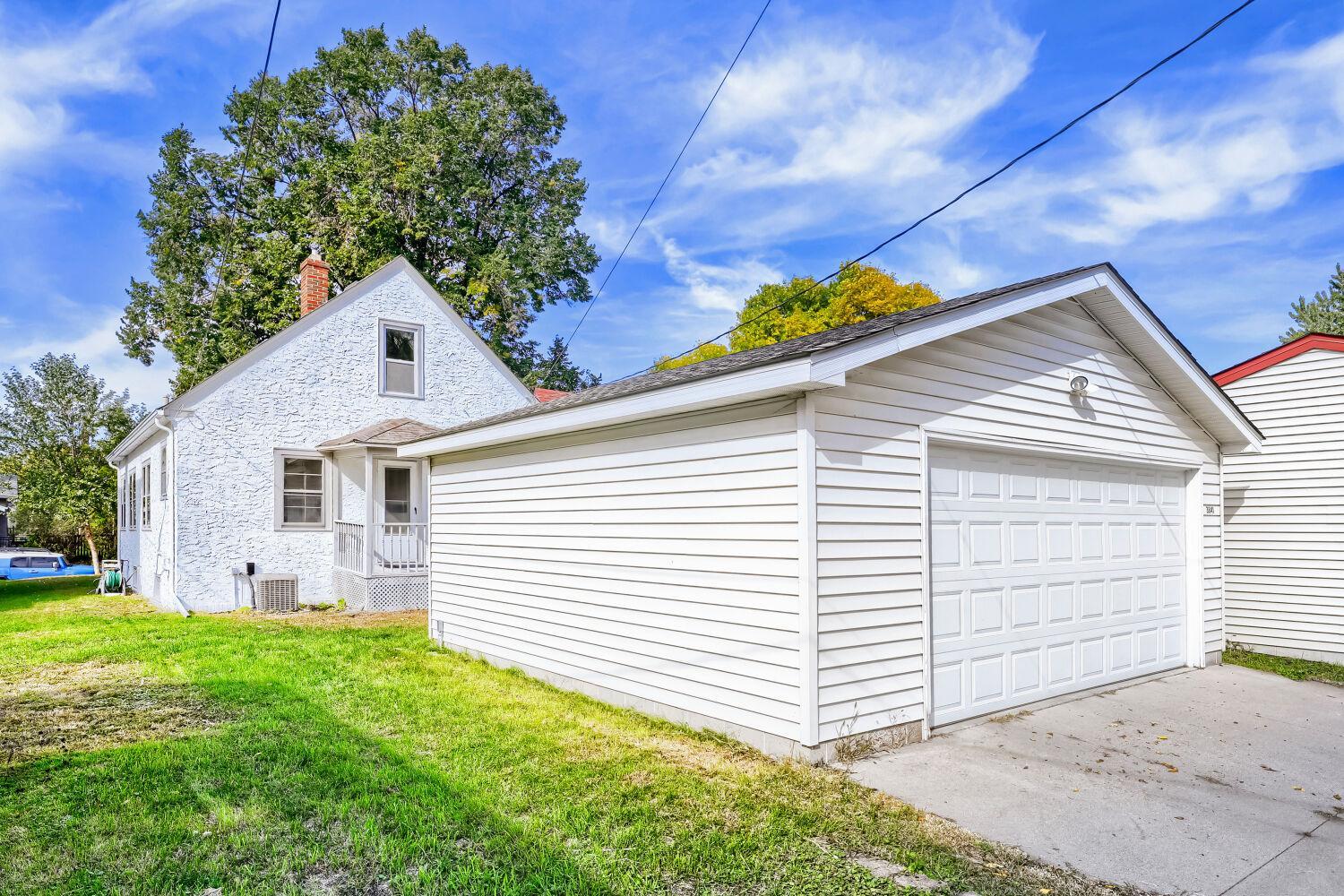 View of Residential at 3841 29th Avenue, Minneapolis MN 55406, Minneapolis (22 of 33) - Mike Wilen | Minnesota Team Real Estate