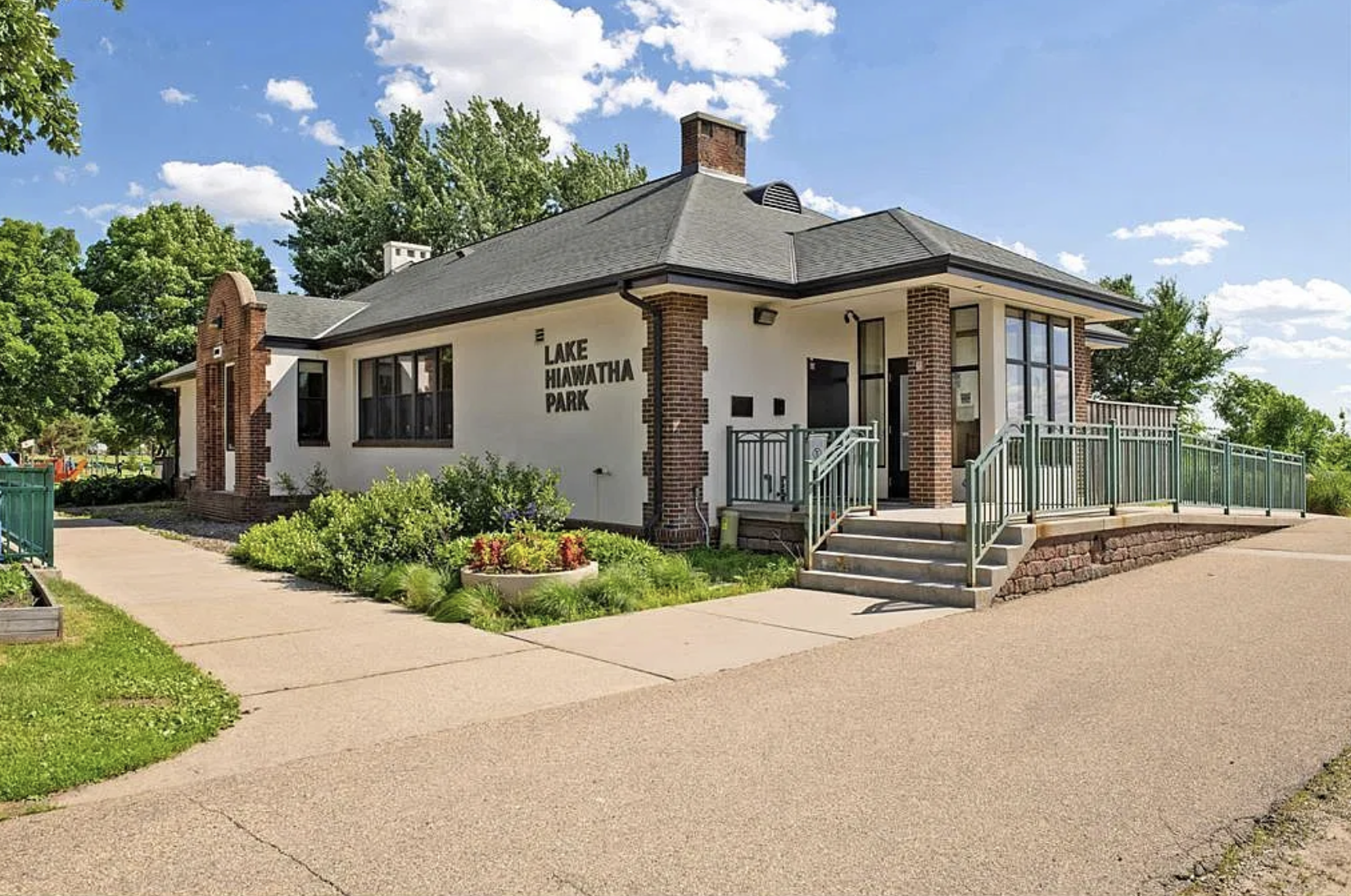 View of Residential at 3841 29th Avenue, Minneapolis MN 55406, Minneapolis (28 of 33) - Mike Wilen | Minnesota Team Real Estate