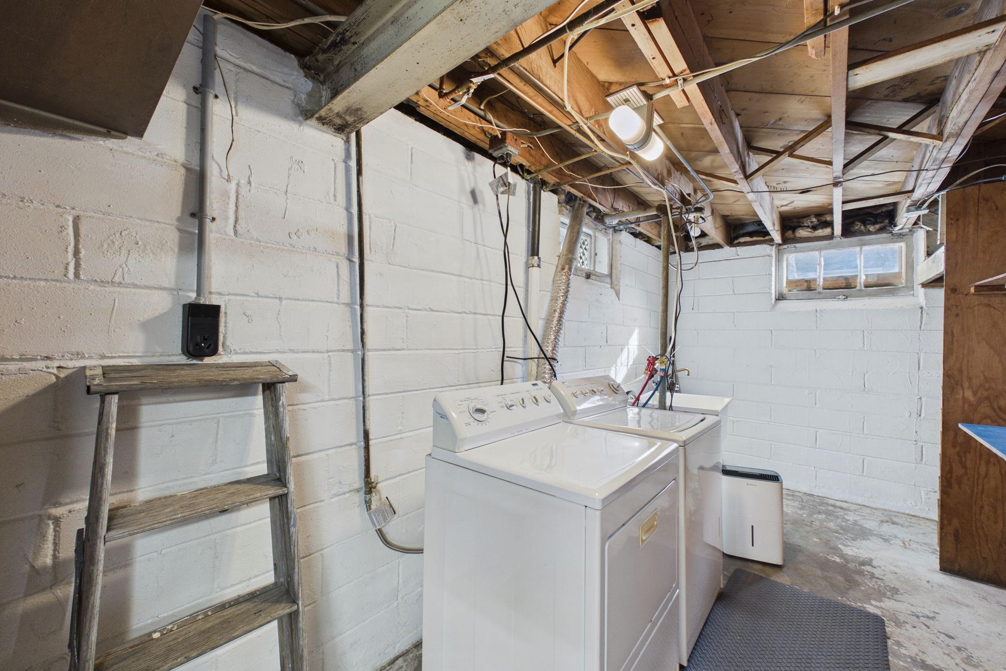 View of Residential at 1412 Edgerton Street, Saint Paul MN 55130, Saint Paul (21 of 36) - Mike Wilen | Minnesota Team Real Estate