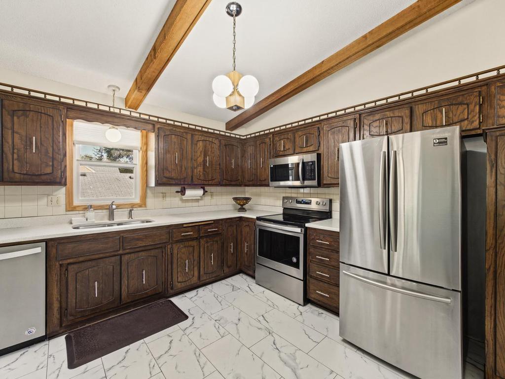 View of Residential at 8106 Groveland Road, Mounds View MN 55112, Mounds View (8 of 27) - Mike Wilen | Minnesota Team Real Estate