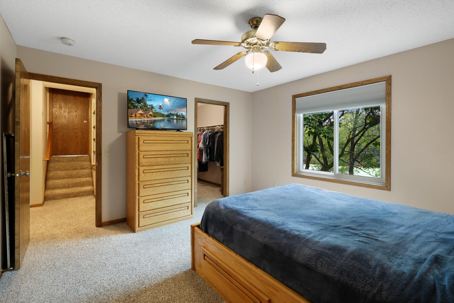 View of Residential at 1001 Forest Glen Court, Burnsville MN 55337, Burnsville (18 of 37) - Mike Wilen | Minnesota Team Real Estate