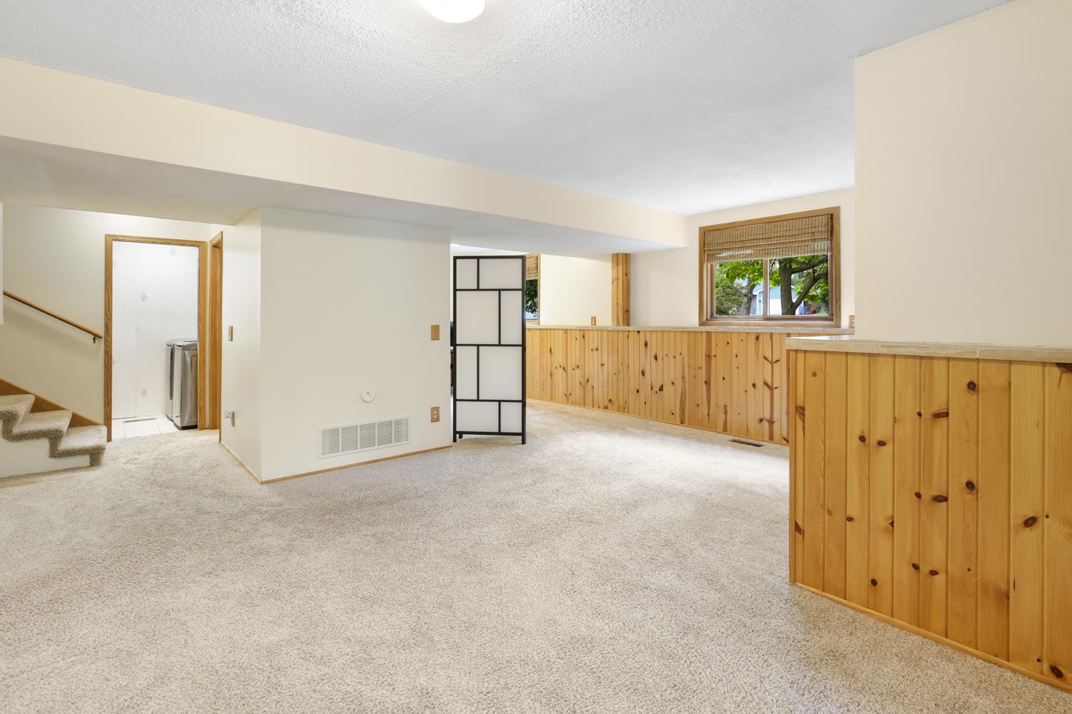 View of Residential at 1001 Forest Glen Court, Burnsville MN 55337, Burnsville (30 of 37) - Mike Wilen | Minnesota Team Real Estate