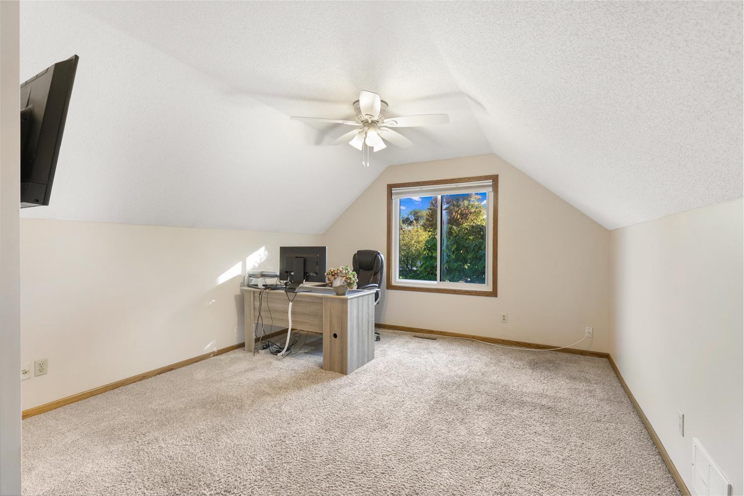 View of Residential at 1001 Forest Glen Court, Burnsville MN 55337, Burnsville (22 of 37) - Mike Wilen | Minnesota Team Real Estate