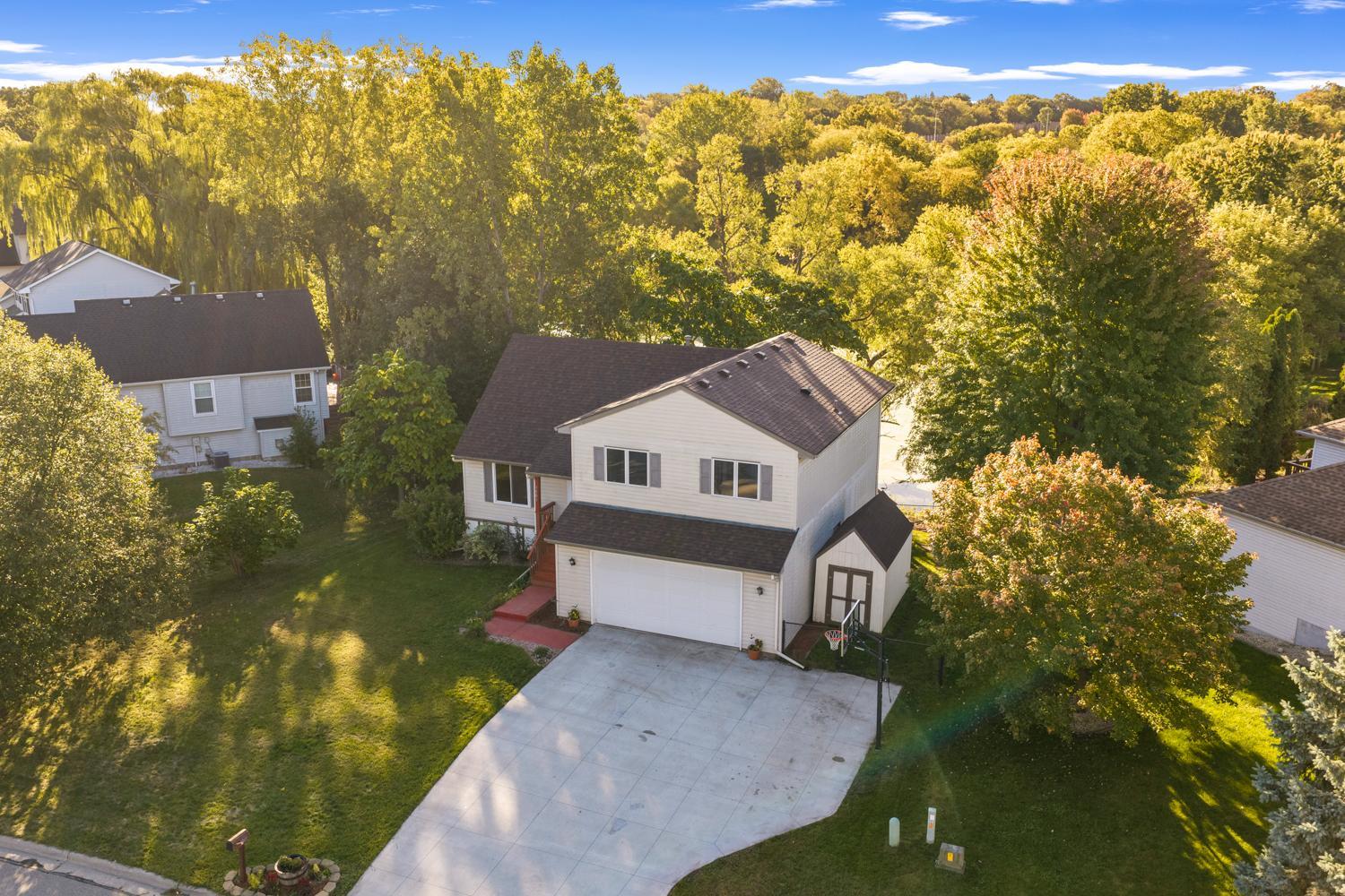 View of Residential at 1001 Forest Glen Court, Burnsville MN 55337, Burnsville (37 of 37) - Mike Wilen | Minnesota Team Real Estate