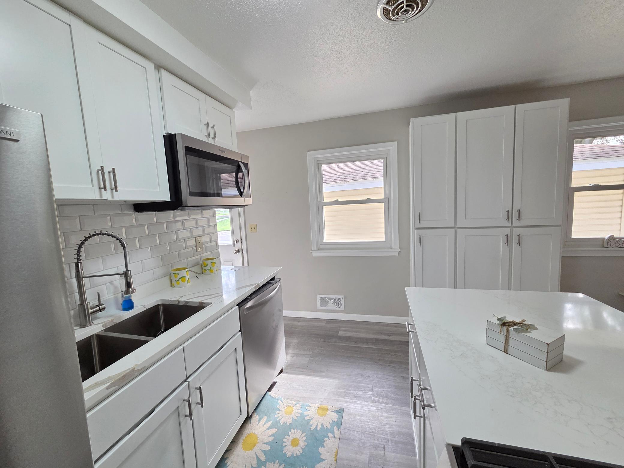 View of Residential at 5201 84th Street, Bloomington MN 55437, Bloomington (16 of 39) - Mike Wilen | Minnesota Team Real Estate