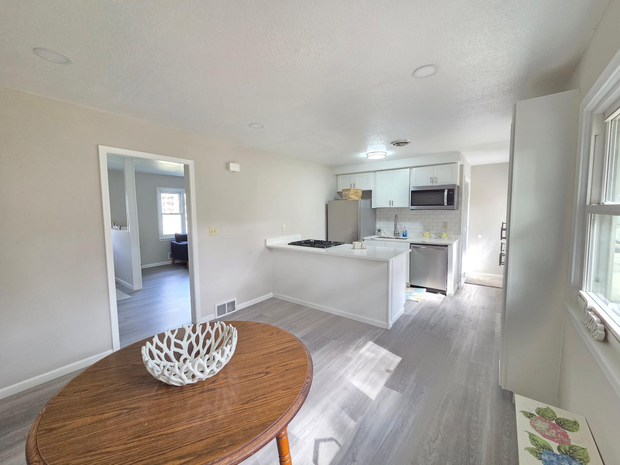 View of Residential at 5201 84th Street, Bloomington MN 55437, Bloomington (13 of 39) - Mike Wilen | Minnesota Team Real Estate