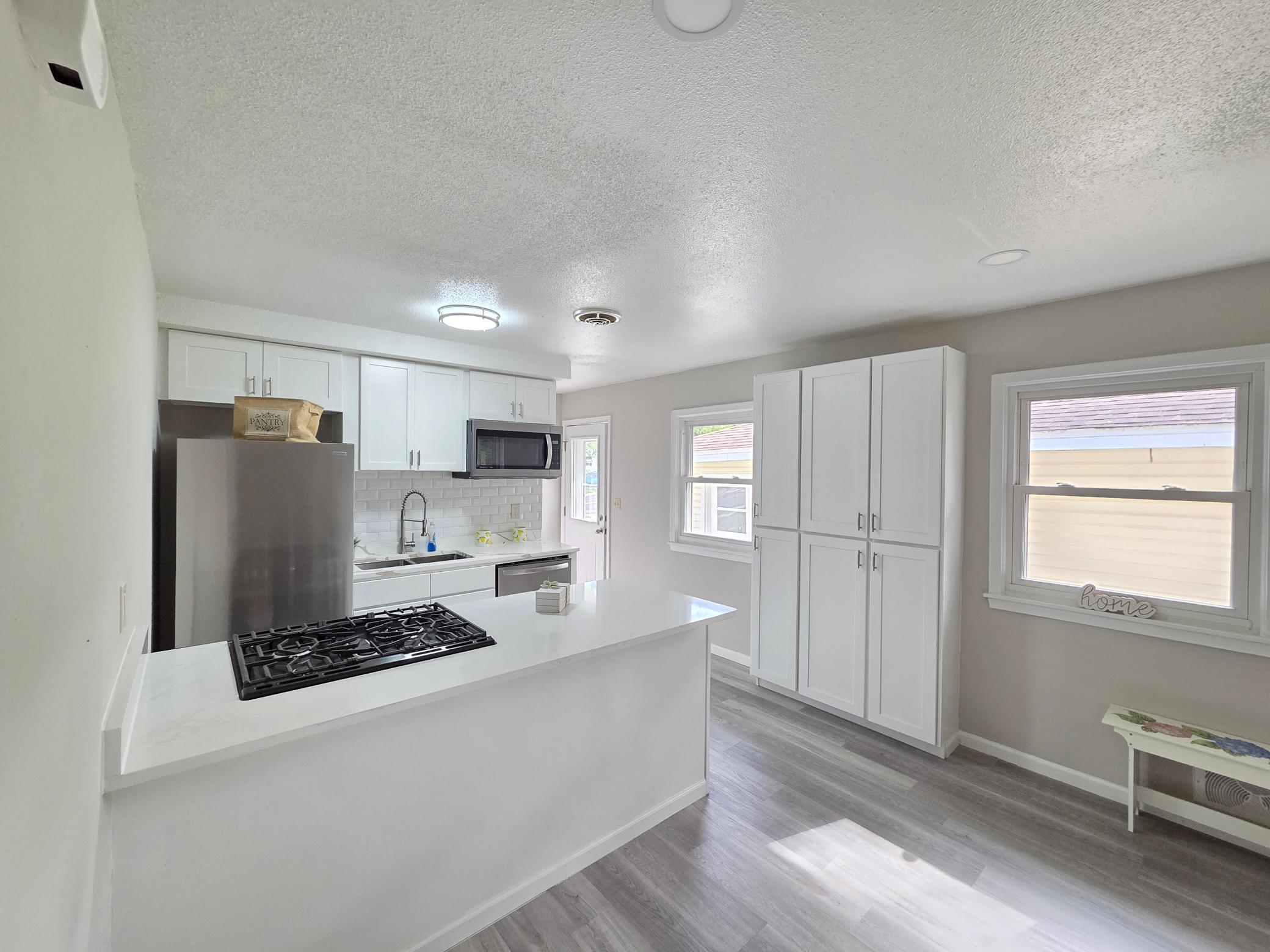 View of Residential at 5201 84th Street, Bloomington MN 55437, Bloomington (11 of 39) - Mike Wilen | Minnesota Team Real Estate