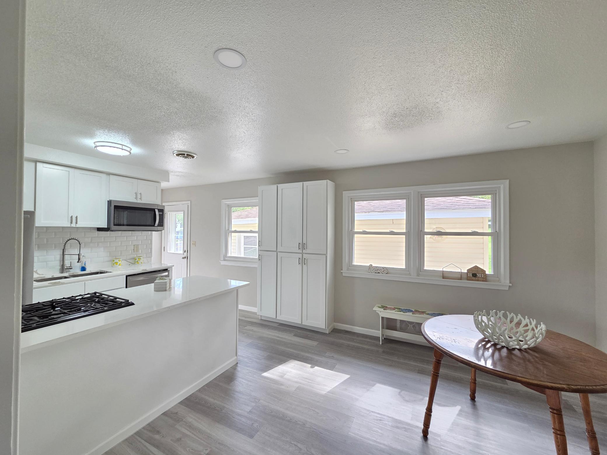 View of Residential at 5201 84th Street, Bloomington MN 55437, Bloomington (8 of 39) - Mike Wilen | Minnesota Team Real Estate