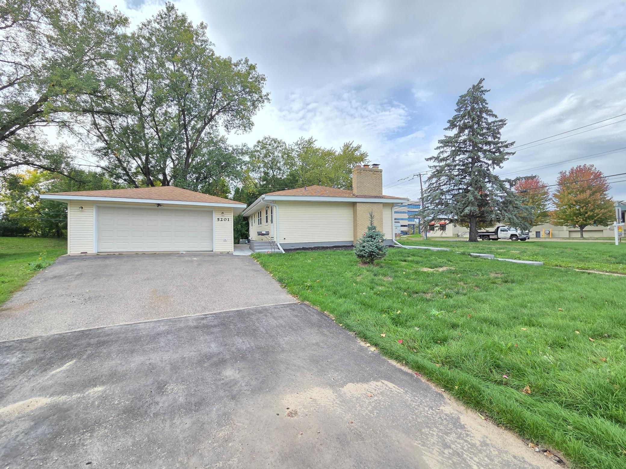 View of Residential at 5201 84th Street, Bloomington MN 55437, Bloomington (39 of 39) - Mike Wilen | Minnesota Team Real Estate