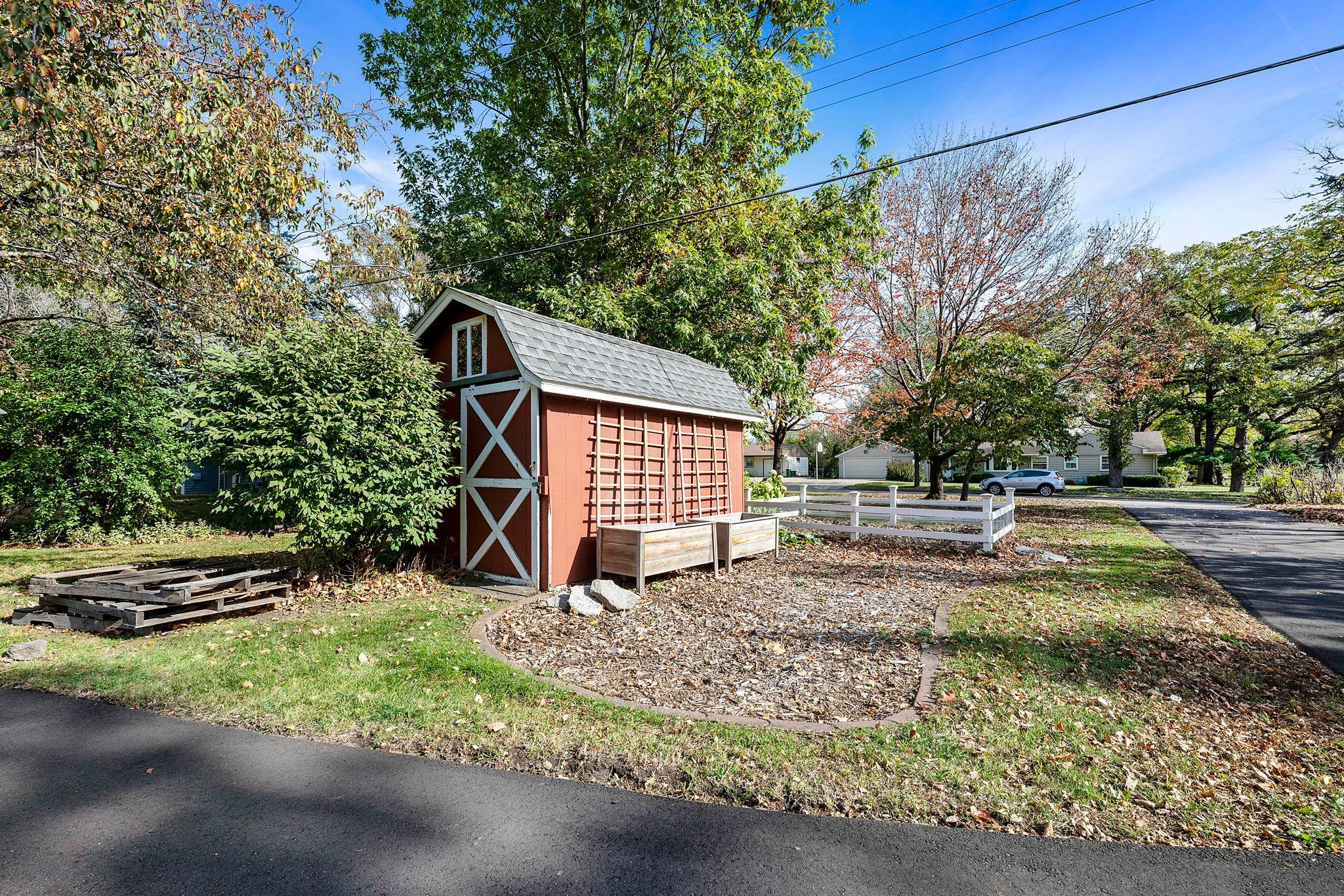View of Residential at 2631 Burd Place, Saint Louis Park MN 55426, Saint Louis Park (39 of 58) - Mike Wilen | Minnesota Team Real Estate