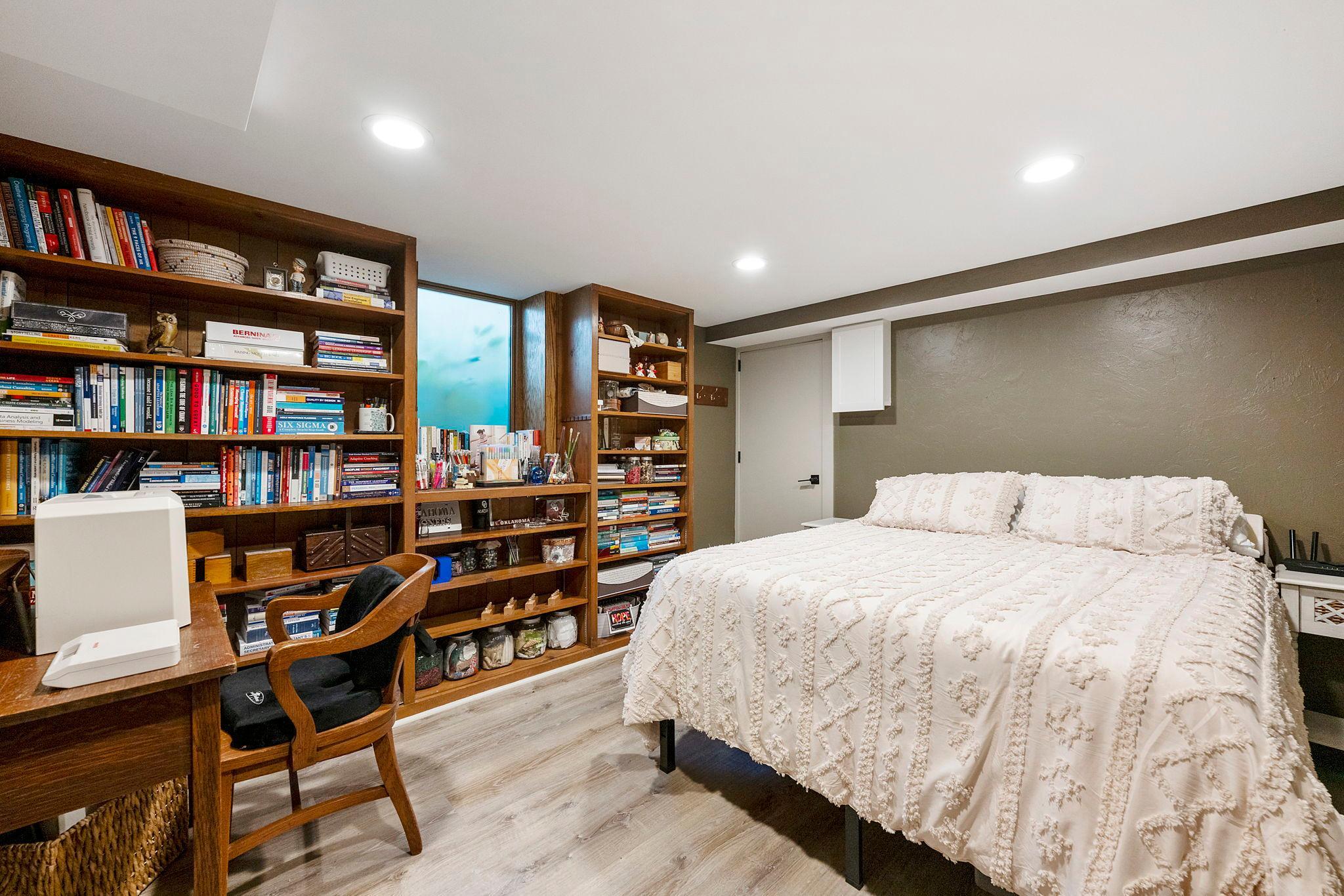 View of Residential at 2631 Burd Place, Saint Louis Park MN 55426, Saint Louis Park (29 of 58) - Mike Wilen | Minnesota Team Real Estate