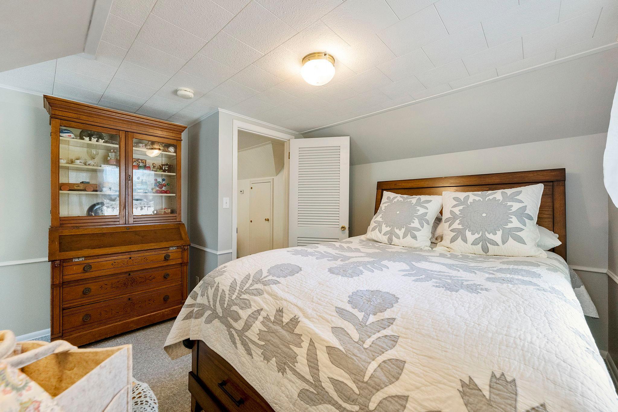 View of Residential at 2631 Burd Place, Saint Louis Park MN 55426, Saint Louis Park (24 of 58) - Mike Wilen | Minnesota Team Real Estate