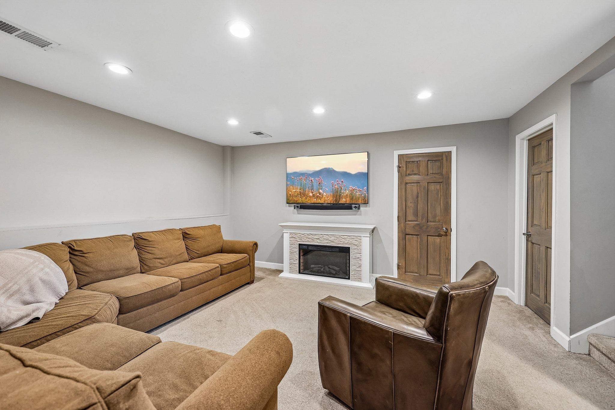 View of Residential at 18064 84th Avenue, Maple Grove MN 55311, Maple Grove (30 of 47) - Mike Wilen | Minnesota Team Real Estate