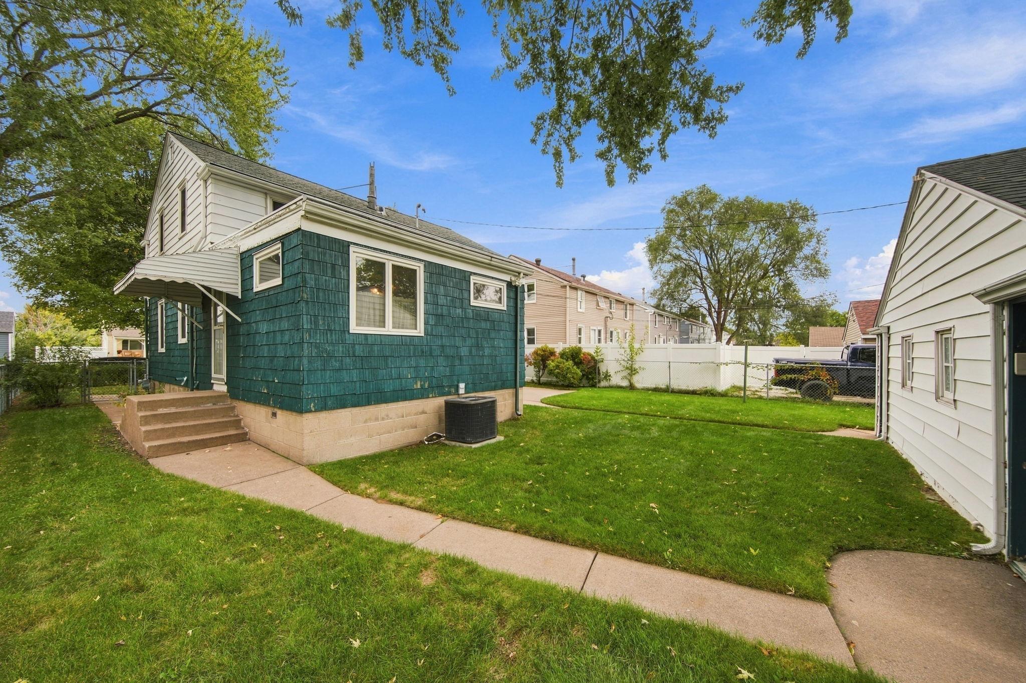 View of Residential Income at 5024 6th Street, Minneapolis MN 55430, Minneapolis (20 of 25) - Mike Wilen | Minnesota Team Real Estate