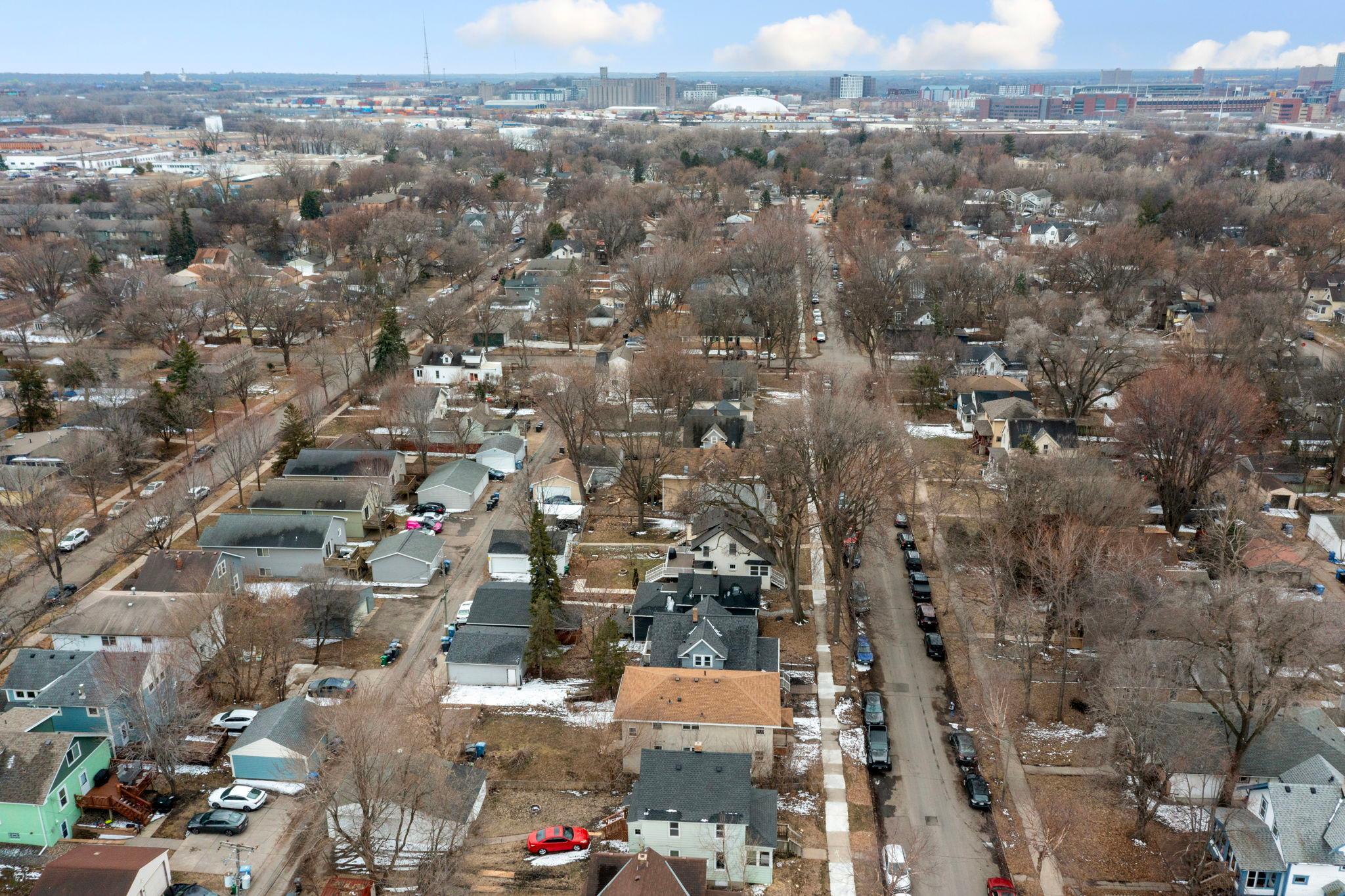 View of Residential Income at 1094 25th Avenue, Minneapolis MN 55414, Minneapolis (27 of 35) - Mike Wilen | Minnesota Team Real Estate