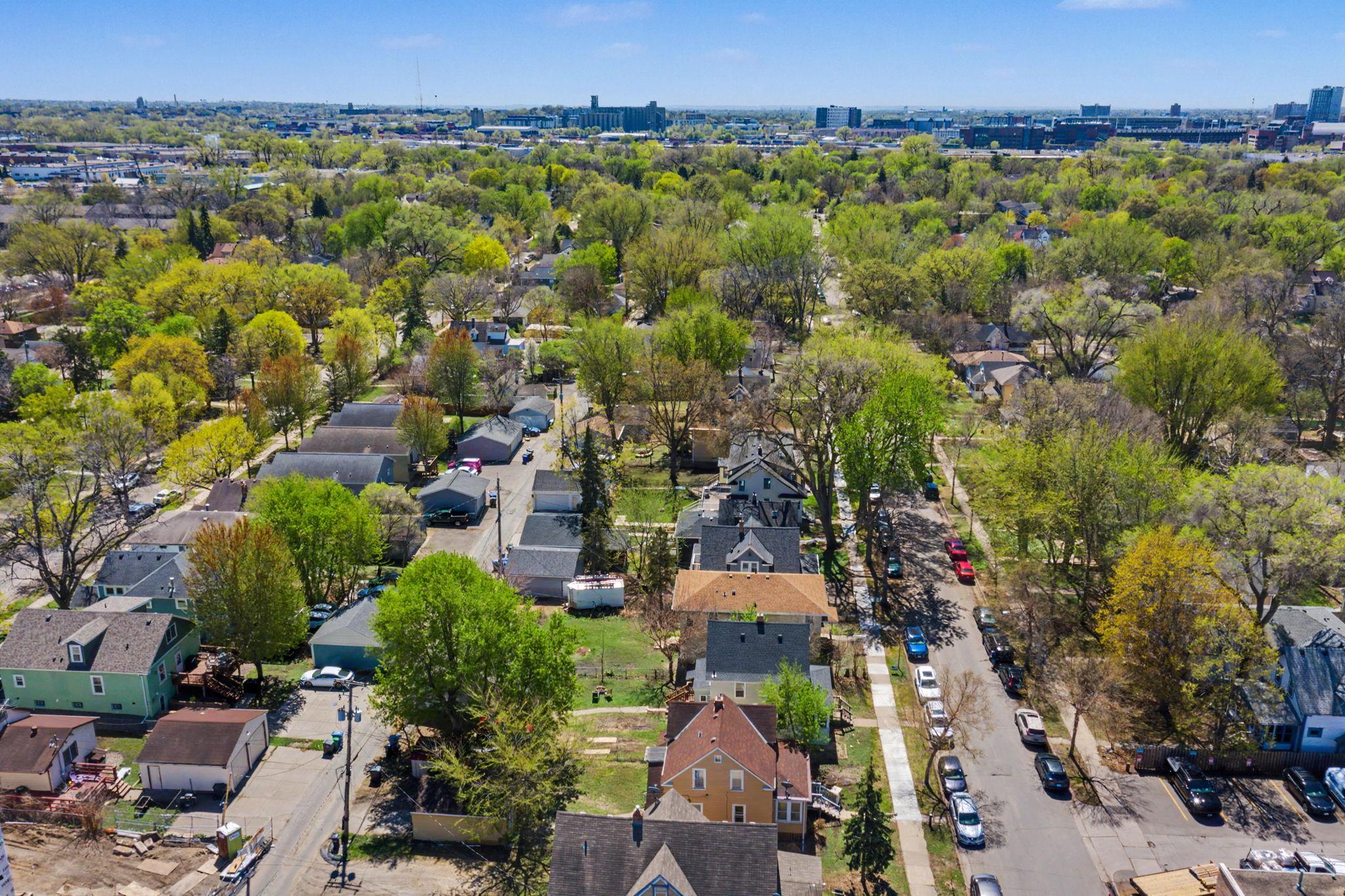 View of Residential Income at 1094 25th Avenue, Minneapolis MN 55414, Minneapolis (28 of 35) - Mike Wilen | Minnesota Team Real Estate