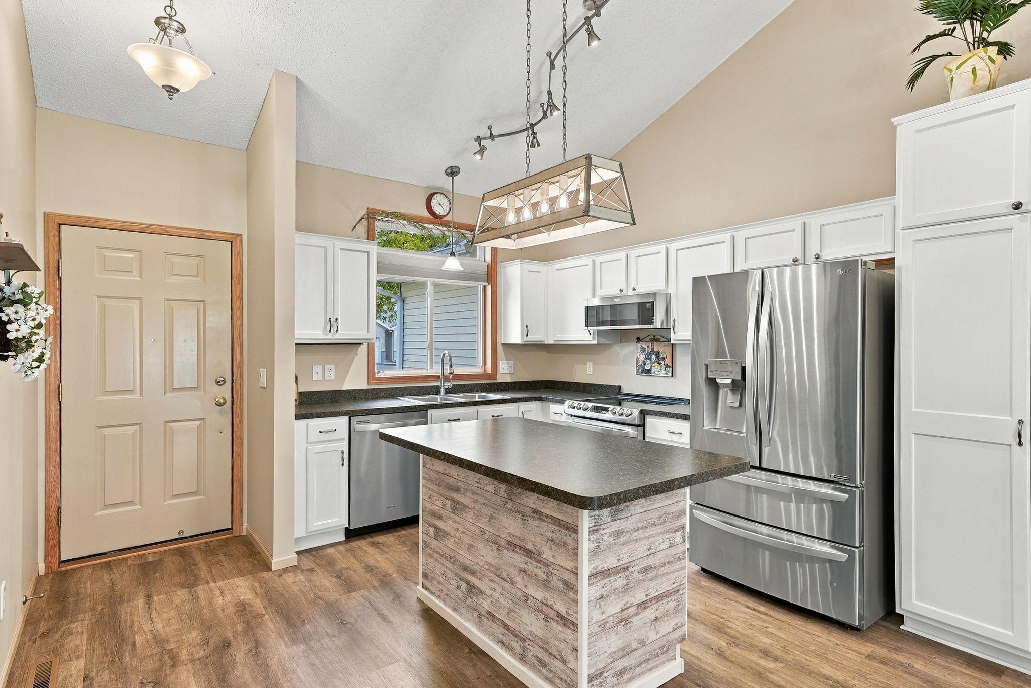 View of Residential at 4100 Jarmann Lane, Shakopee MN 55379, Shakopee (5 of 55) - Mike Wilen | Minnesota Team Real Estate