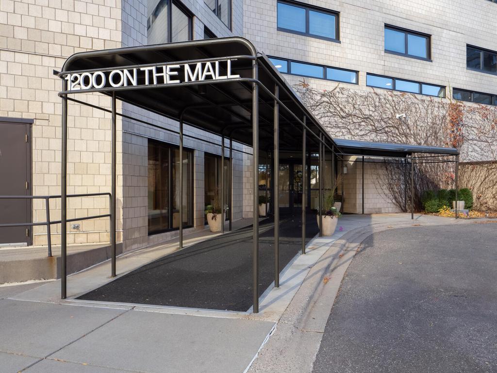 View of Residential at 1200 Nicollet Mall #507, Minneapolis MN 55403, Minneapolis (41 of 48) - Mike Wilen | Minnesota Team Real Estate