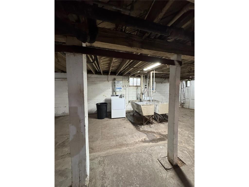 View of Commercial Sale at 1562 Edmund Avenue, Saint Paul MN 55104, Saint Paul (18 of 22) - Mike Wilen | Minnesota Team Real Estate