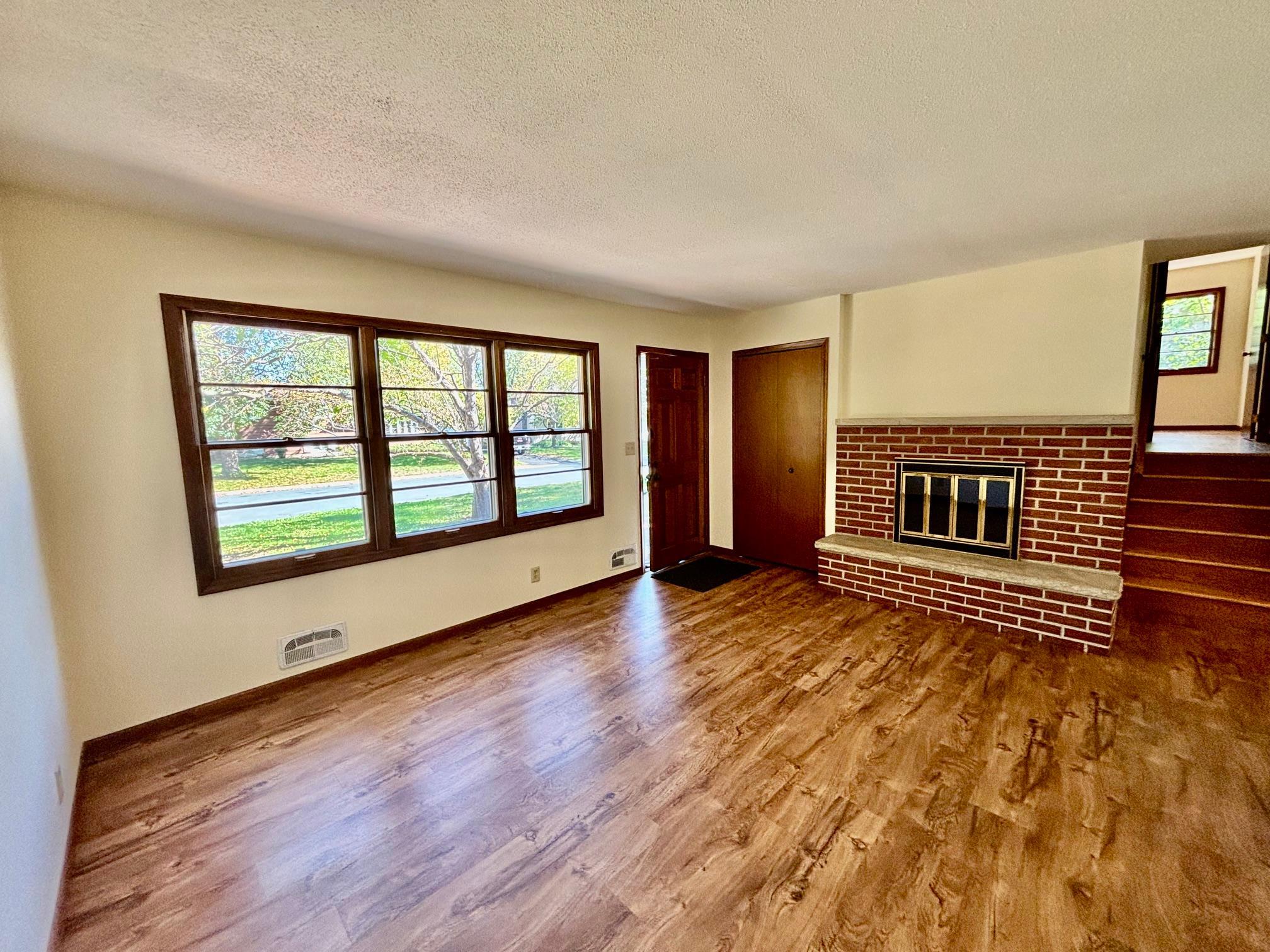 View of Residential at 9097 Northwood Parkway, New Hope MN 55427, New Hope (10 of 15) - Mike Wilen | Minnesota Team Real Estate