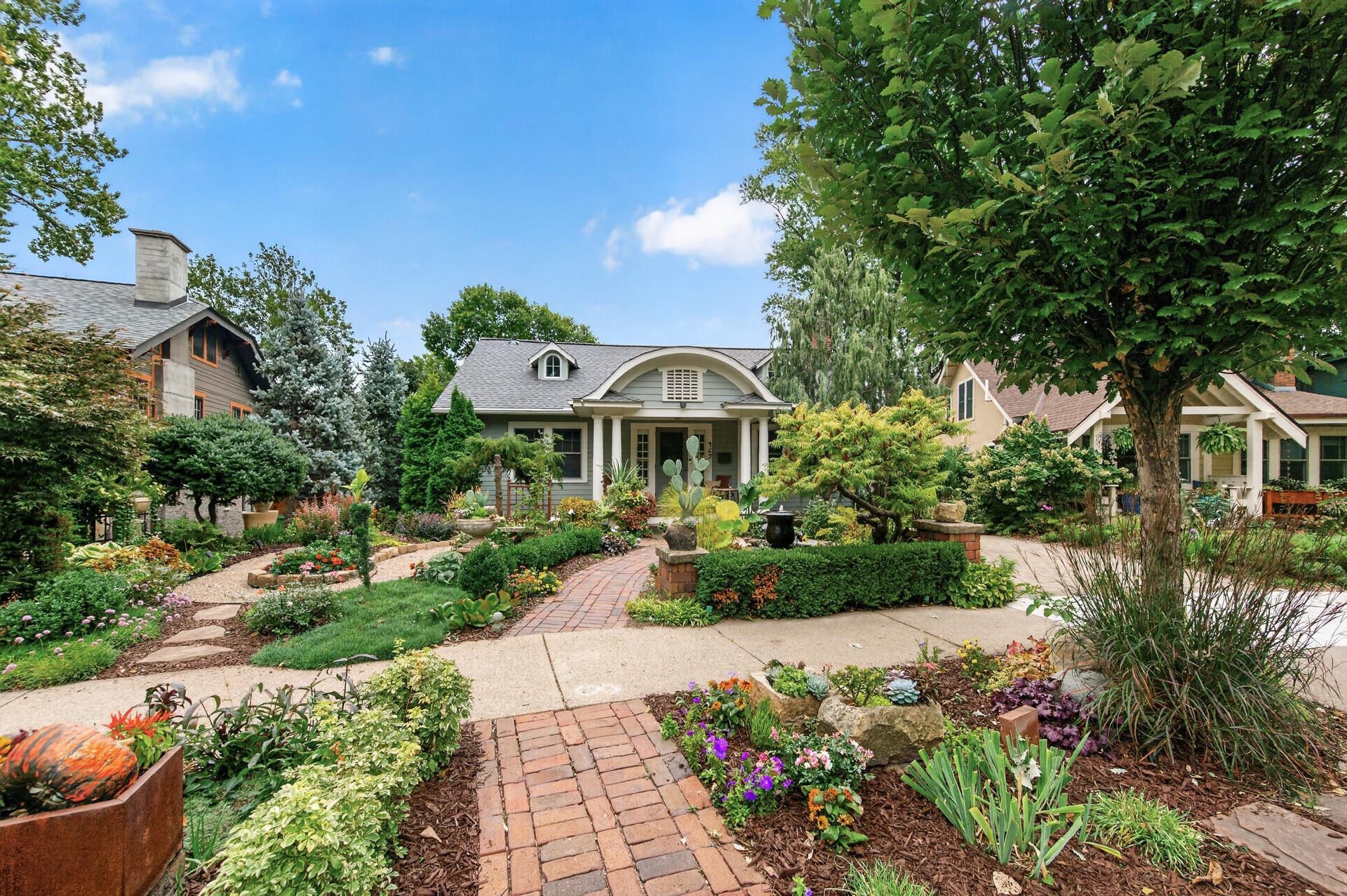 View of Residential at 469 Newton Avenue, Minneapolis MN 55405, Minneapolis (76 of 98) - Mike Wilen | Minnesota Team Real Estate