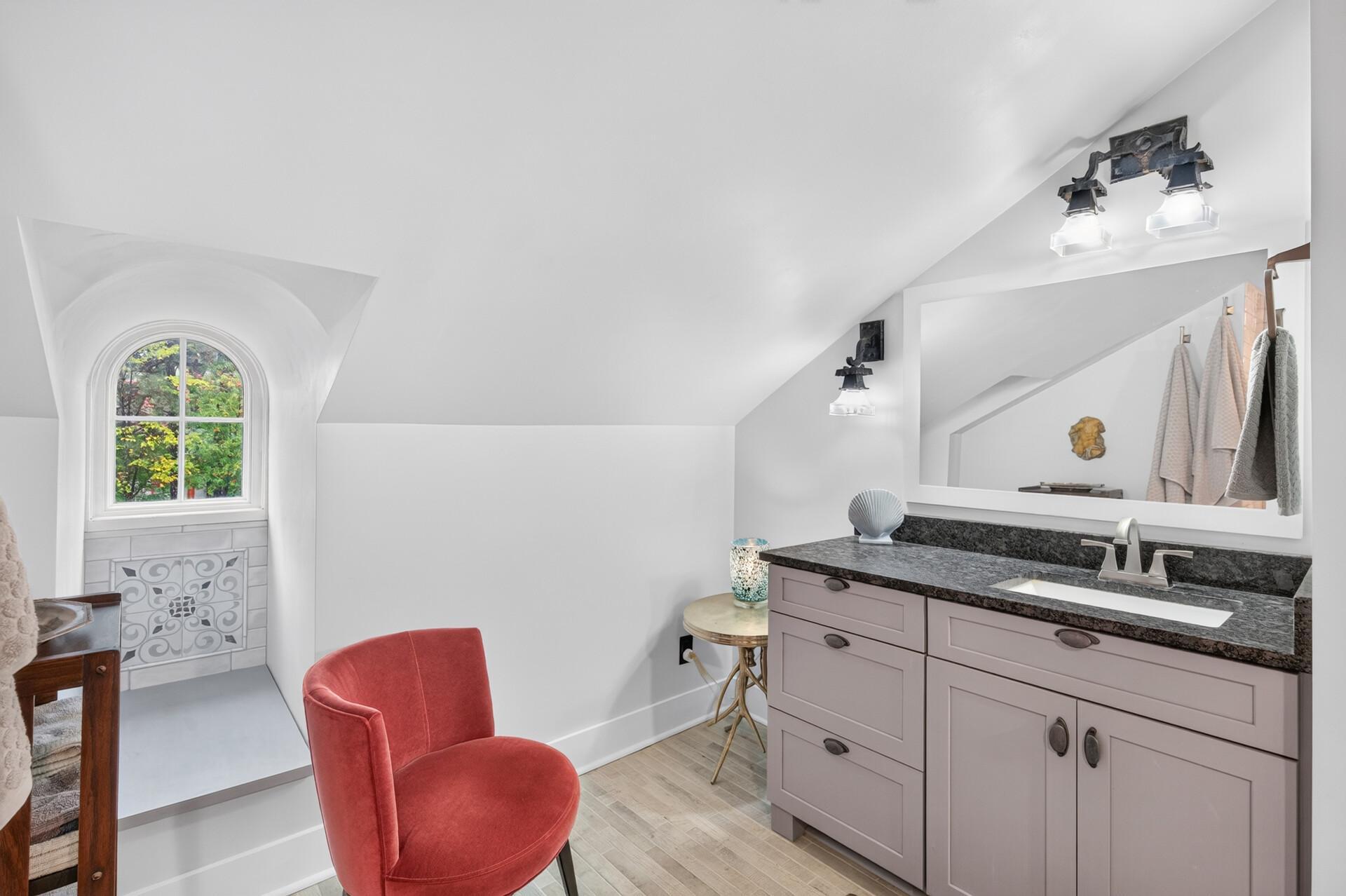 View of Residential at 469 Newton Avenue, Minneapolis MN 55405, Minneapolis (55 of 98) - Mike Wilen | Minnesota Team Real Estate
