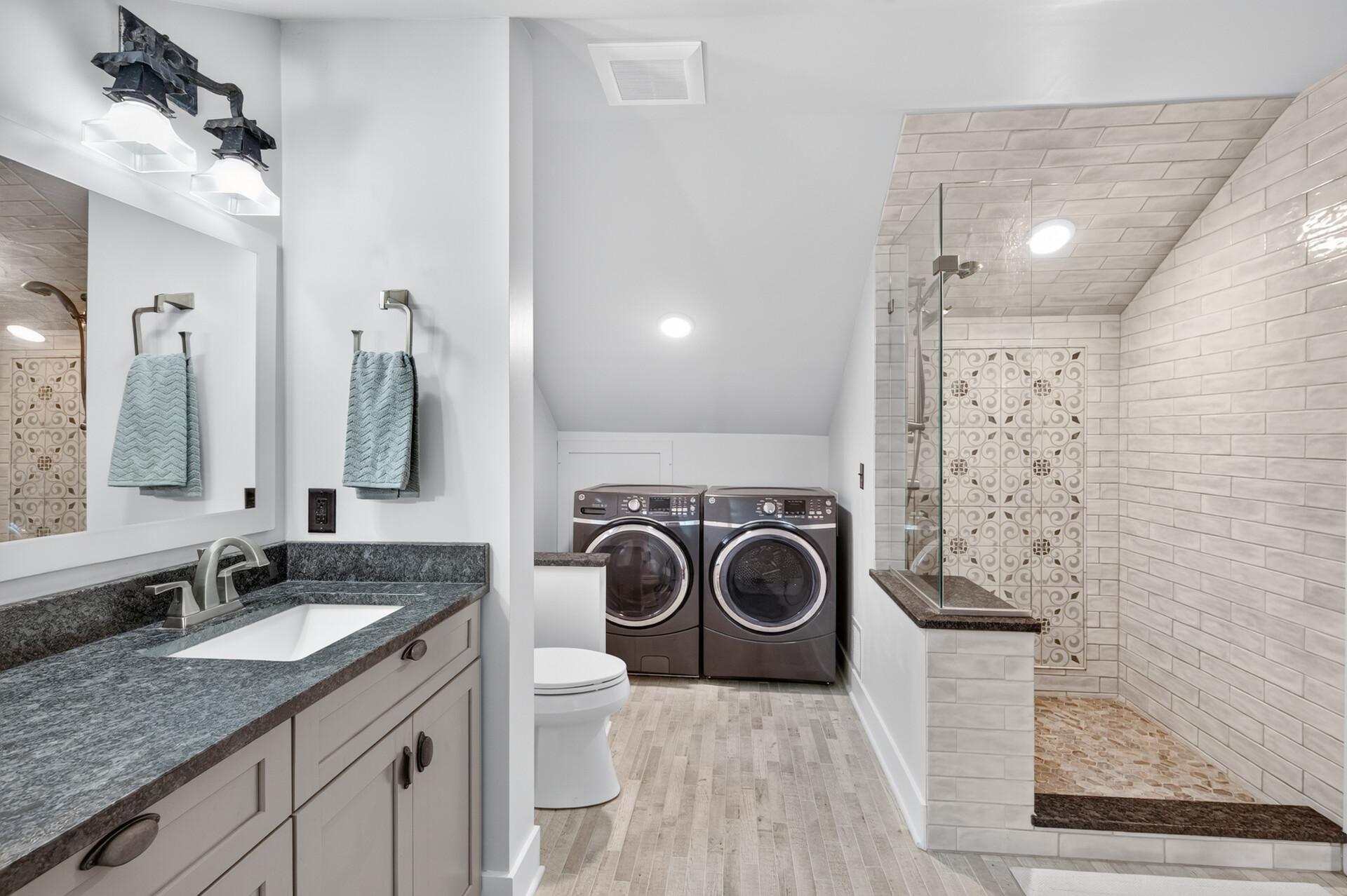 View of Residential at 469 Newton Avenue, Minneapolis MN 55405, Minneapolis (54 of 98) - Mike Wilen | Minnesota Team Real Estate