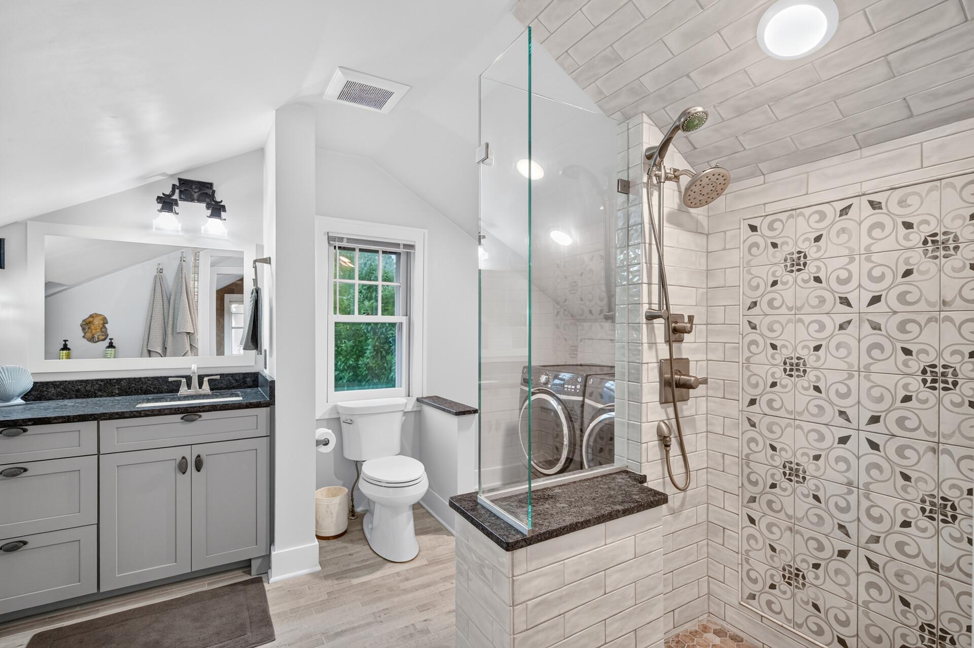 View of Residential at 469 Newton Avenue, Minneapolis MN 55405, Minneapolis (53 of 98) - Mike Wilen | Minnesota Team Real Estate