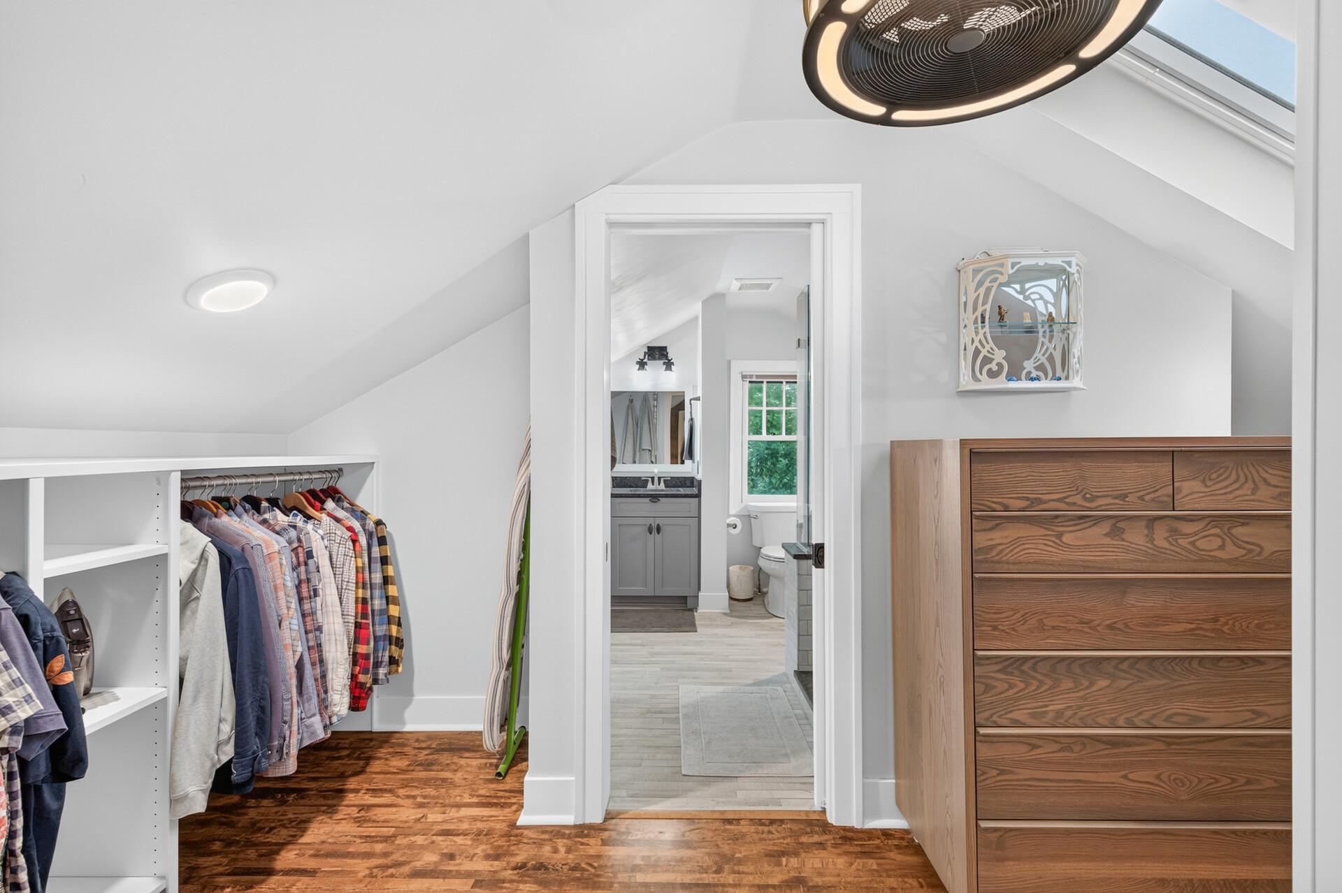 View of Residential at 469 Newton Avenue, Minneapolis MN 55405, Minneapolis (52 of 98) - Mike Wilen | Minnesota Team Real Estate