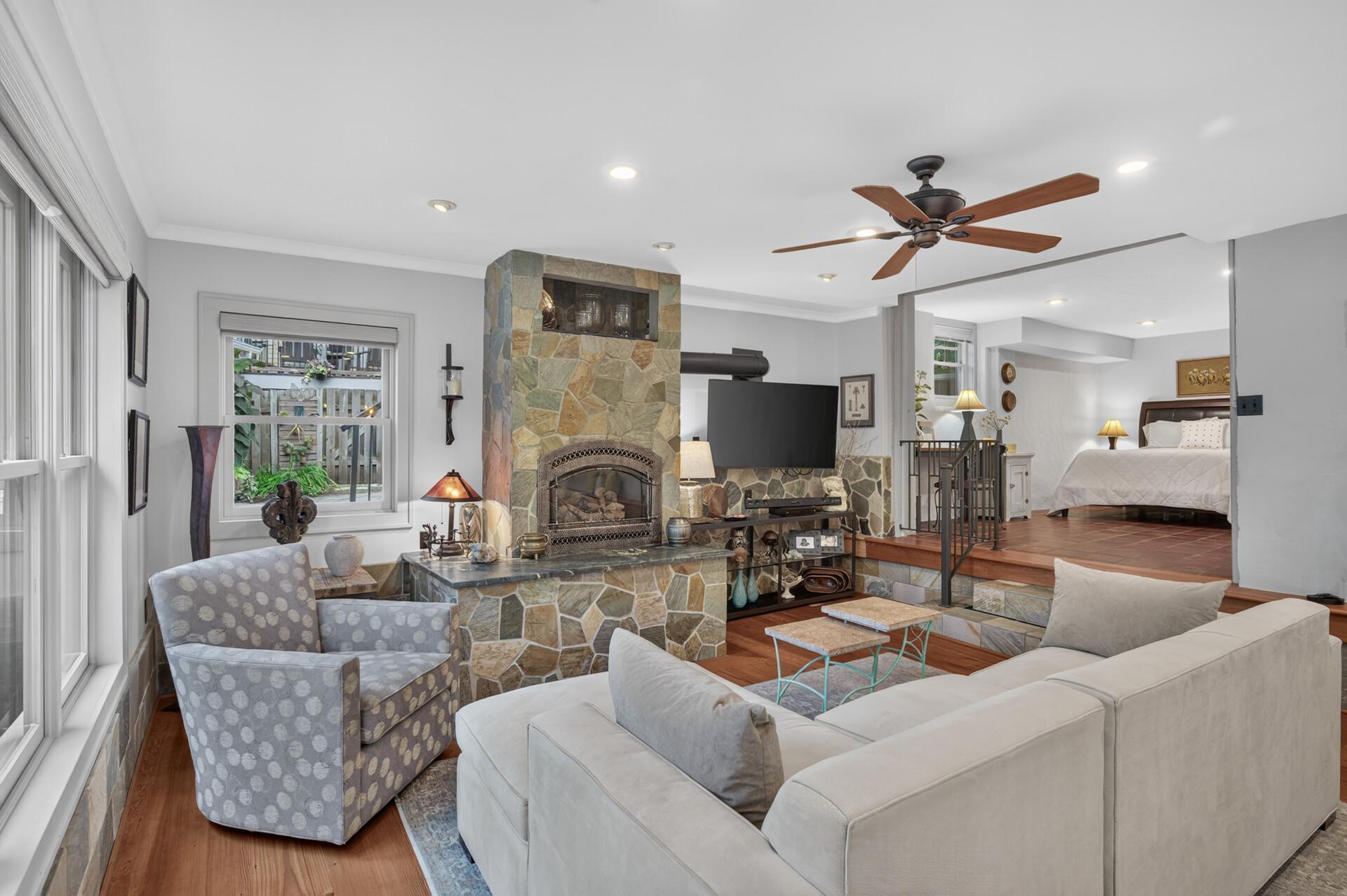 View of Residential at 469 Newton Avenue, Minneapolis MN 55405, Minneapolis (32 of 98) - Mike Wilen | Minnesota Team Real Estate