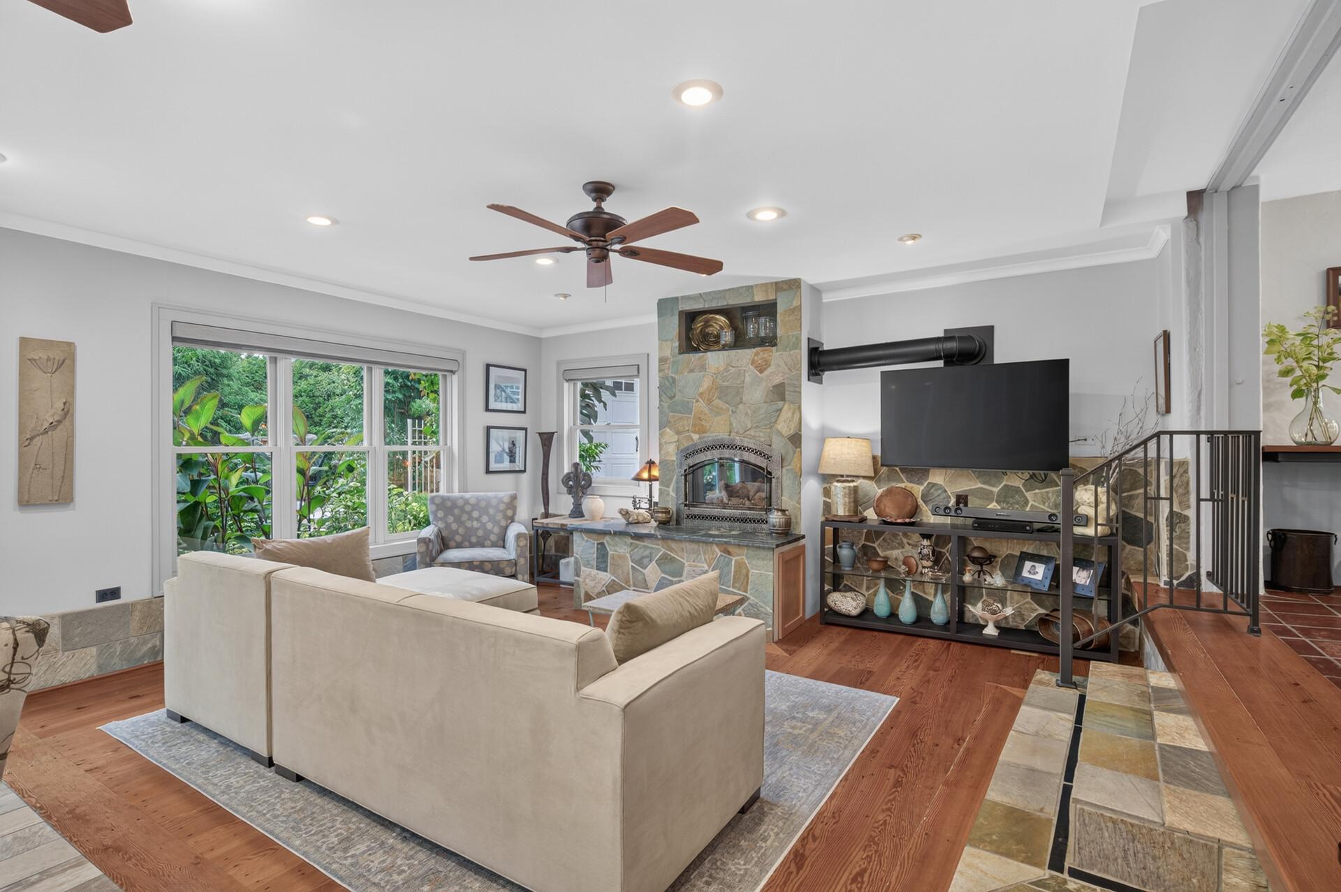 View of Residential at 469 Newton Avenue, Minneapolis MN 55405, Minneapolis (31 of 98) - Mike Wilen | Minnesota Team Real Estate
