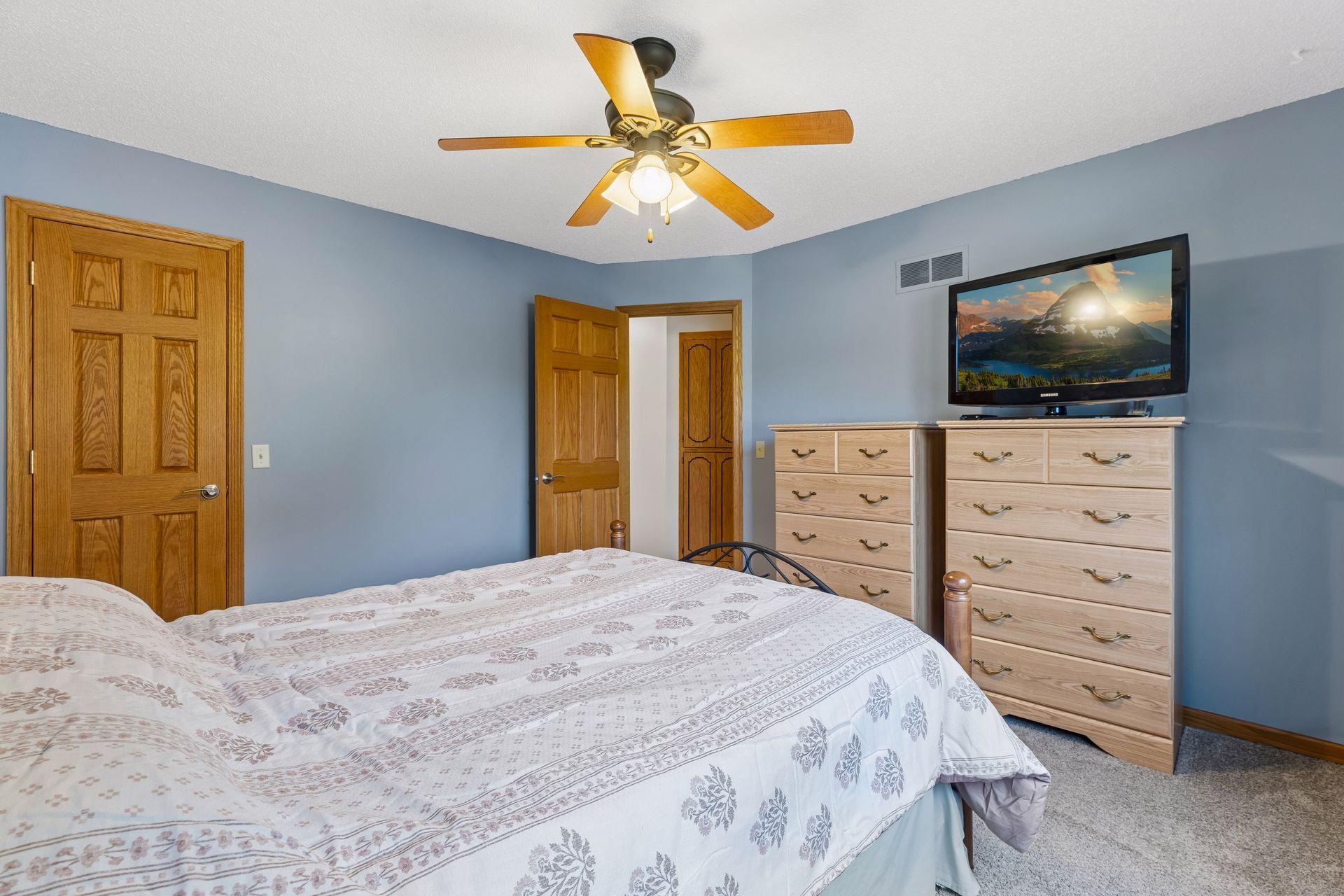 View of Residential at 11910 44th Avenue, Plymouth MN 55442, Plymouth (18 of 41) - Mike Wilen | Minnesota Team Real Estate