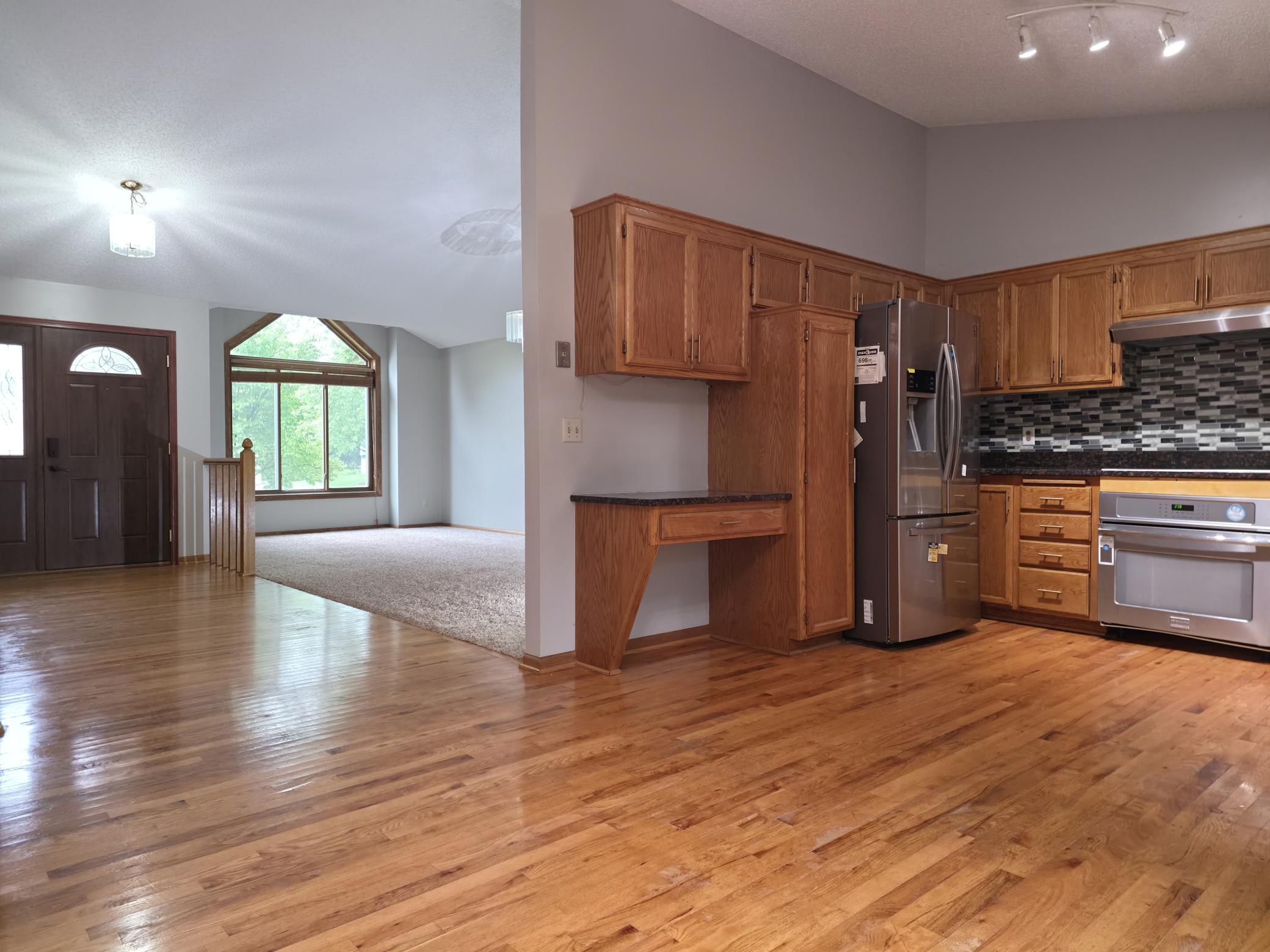 View of Residential at 1621 Knox Circle, Burnsville MN 55337, Burnsville (6 of 24) - Mike Wilen | Minnesota Team Real Estate
