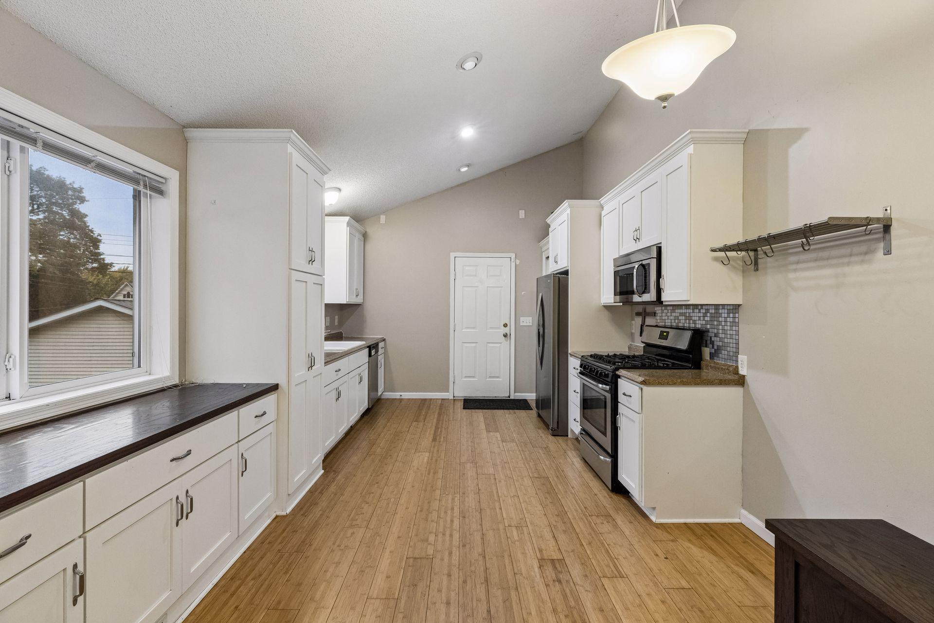 View of Residential at 297 Morton Street, Saint Paul MN 55107, Saint Paul (7 of 24) - Mike Wilen | Minnesota Team Real Estate