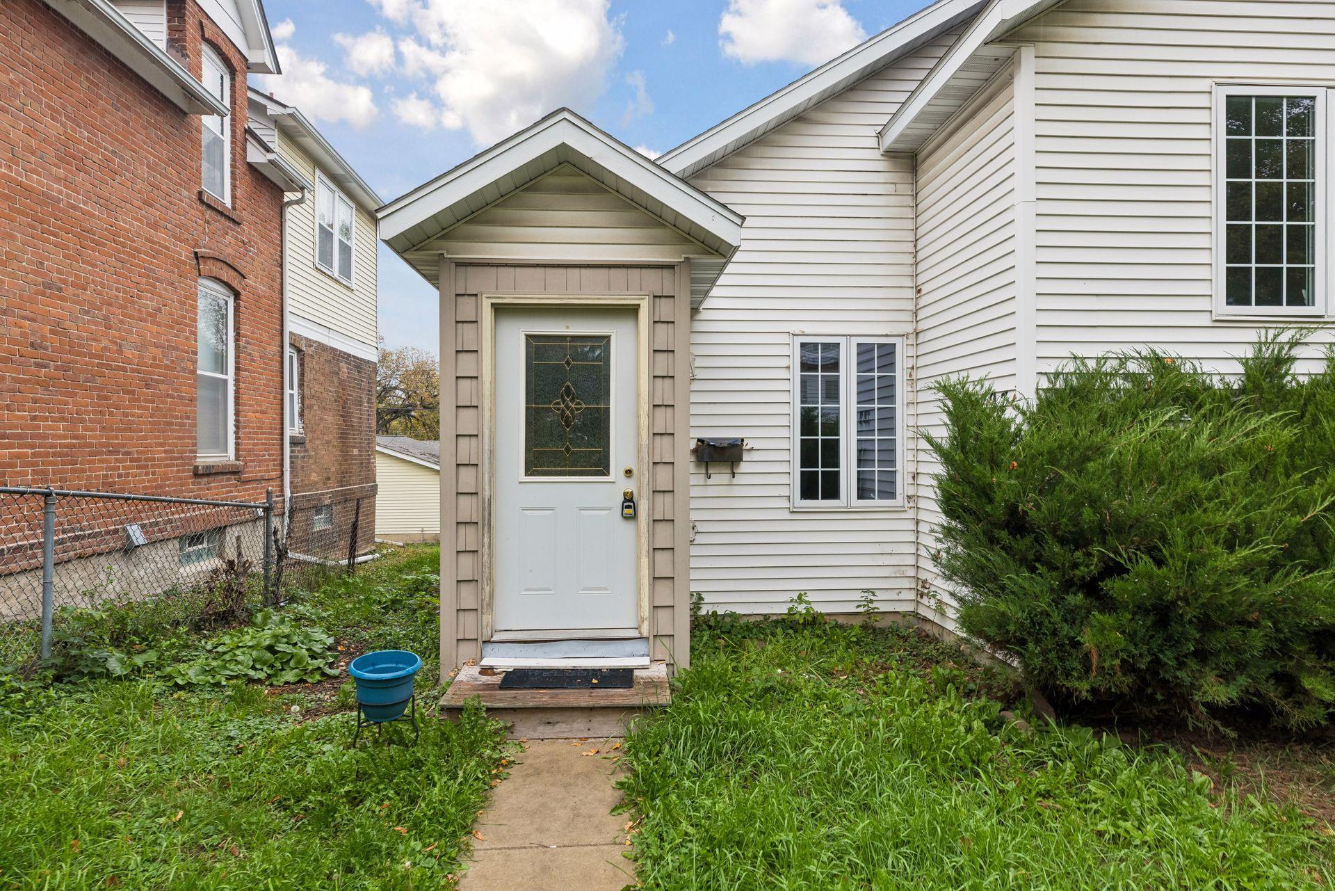 View of Residential at 297 Morton Street, Saint Paul MN 55107, Saint Paul (2 of 24) - Mike Wilen | Minnesota Team Real Estate