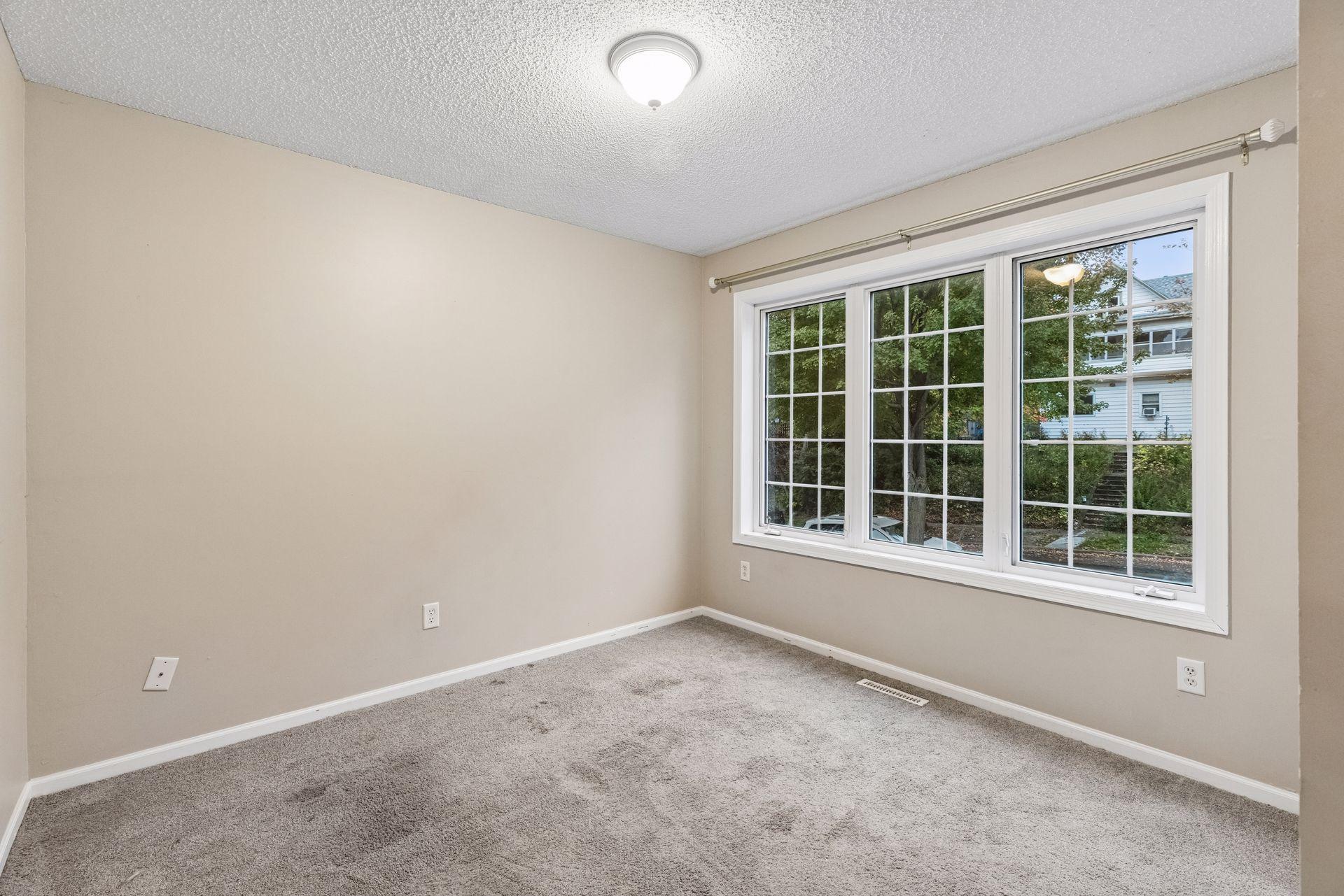 View of Residential at 297 Morton Street, Saint Paul MN 55107, Saint Paul (14 of 24) - Mike Wilen | Minnesota Team Real Estate
