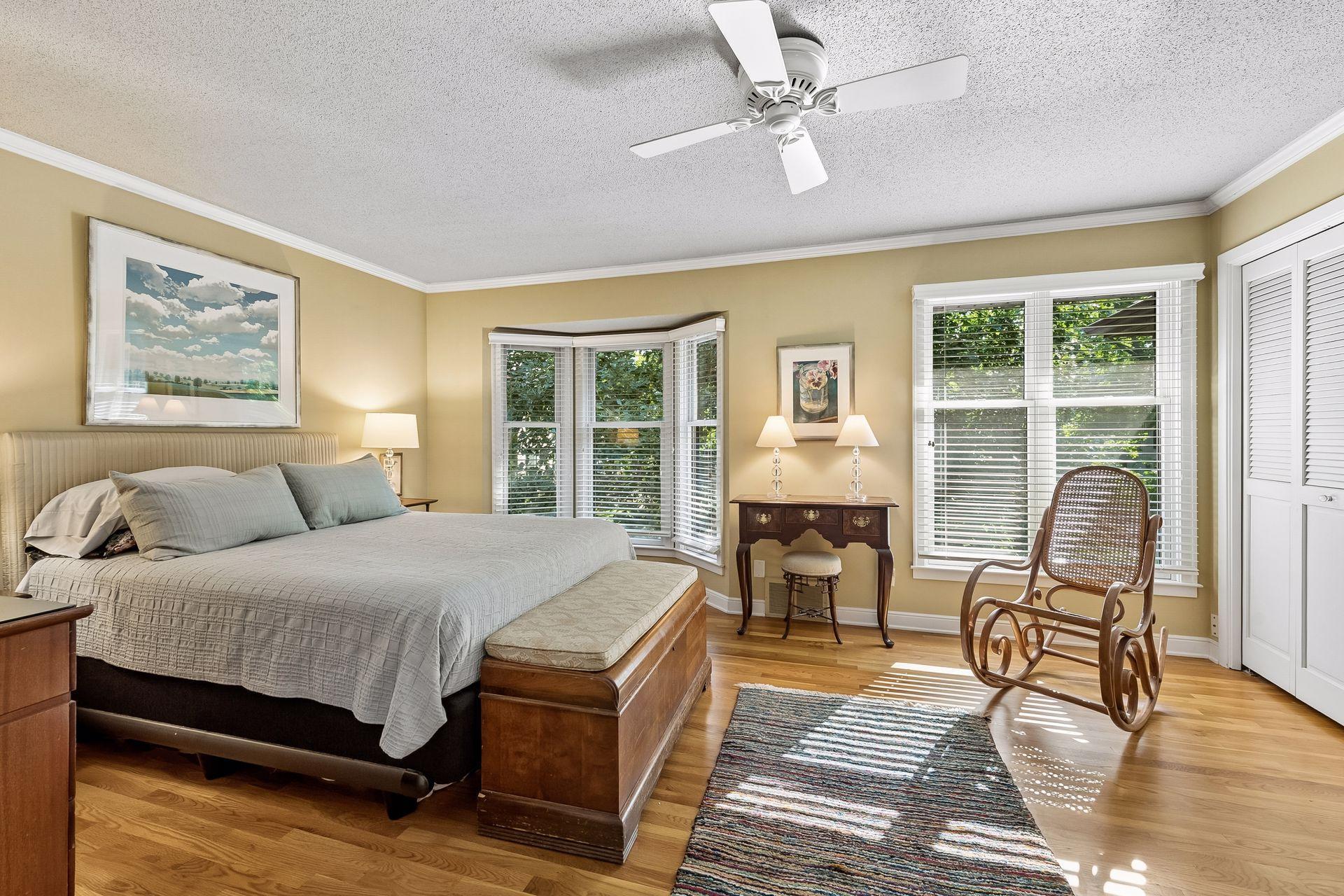 View of Residential at 1931 Emerson Avenue, Minneapolis MN 55403, Minneapolis (15 of 27) - Mike Wilen | Minnesota Team Real Estate
