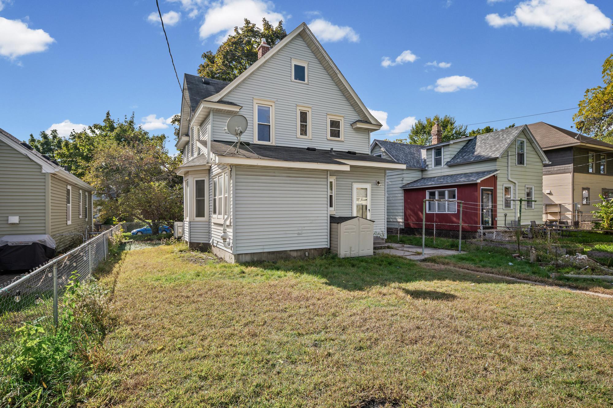 View of Residential at 1227 Thomas Avenue, Saint Paul MN 55104, Saint Paul (43 of 48) - Mike Wilen | Minnesota Team Real Estate