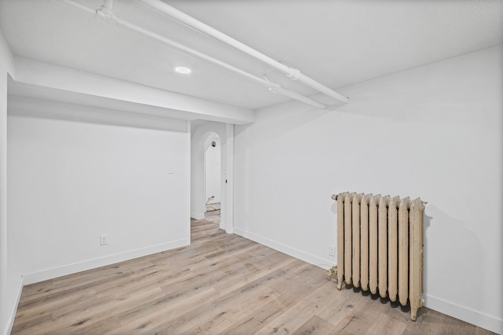 View of Residential at 1227 Thomas Avenue, Saint Paul MN 55104, Saint Paul (39 of 48) - Mike Wilen | Minnesota Team Real Estate
