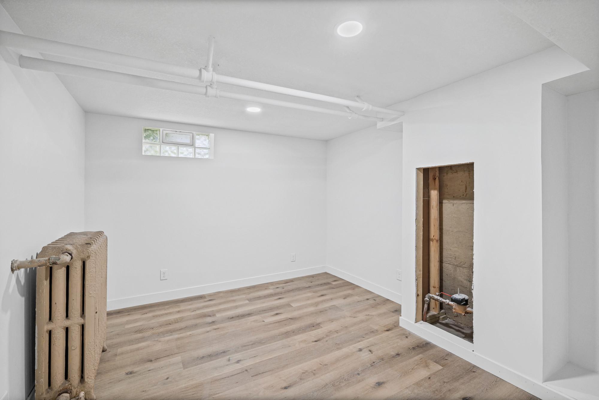 View of Residential at 1227 Thomas Avenue, Saint Paul MN 55104, Saint Paul (38 of 48) - Mike Wilen | Minnesota Team Real Estate