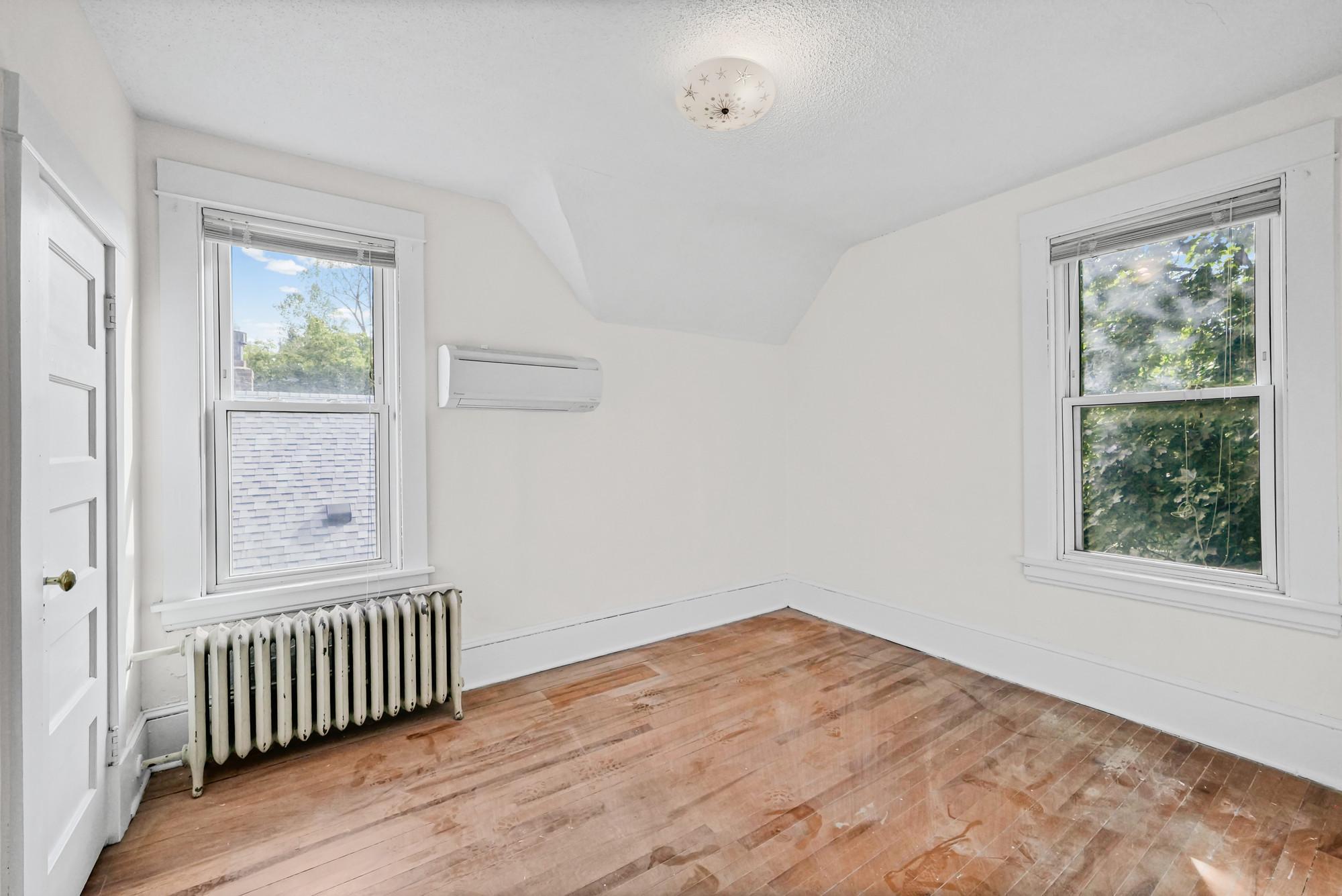 View of Residential at 1227 Thomas Avenue, Saint Paul MN 55104, Saint Paul (28 of 48) - Mike Wilen | Minnesota Team Real Estate
