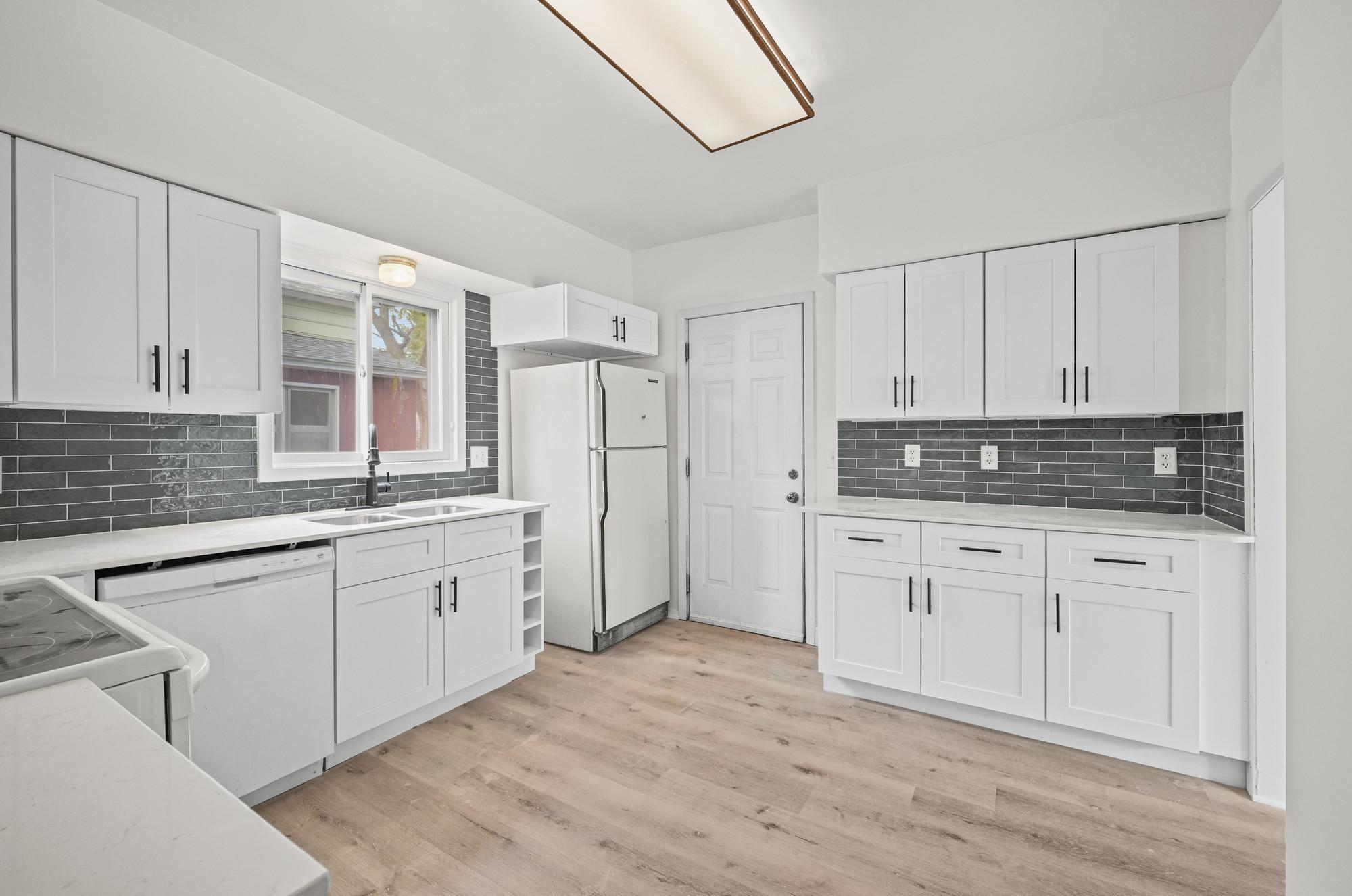 View of Residential at 1227 Thomas Avenue, Saint Paul MN 55104, Saint Paul (23 of 48) - Mike Wilen | Minnesota Team Real Estate