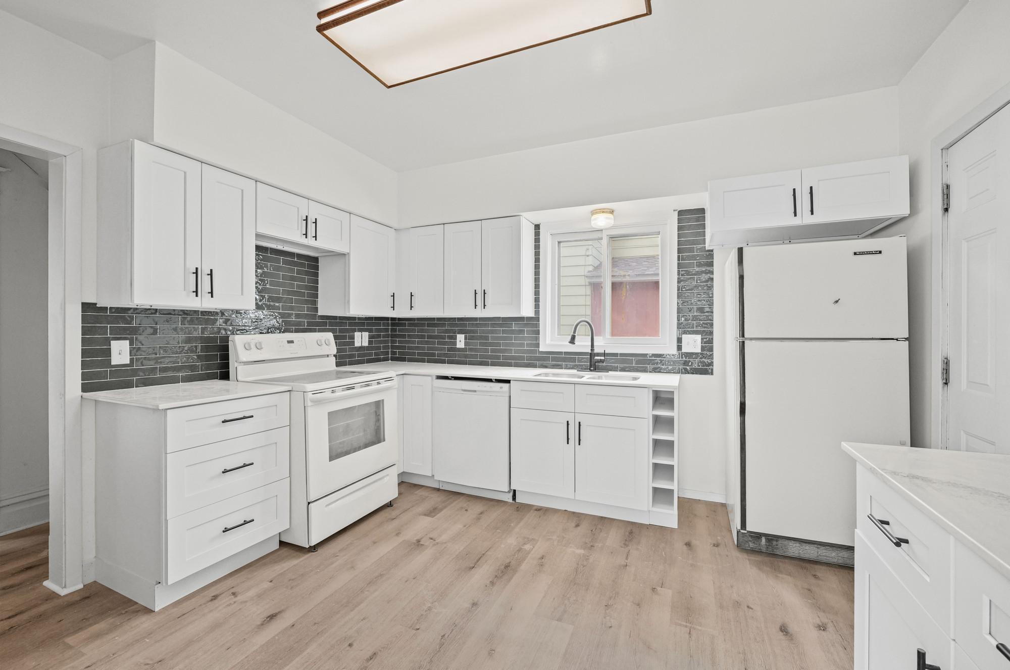 View of Residential at 1227 Thomas Avenue, Saint Paul MN 55104, Saint Paul (22 of 48) - Mike Wilen | Minnesota Team Real Estate