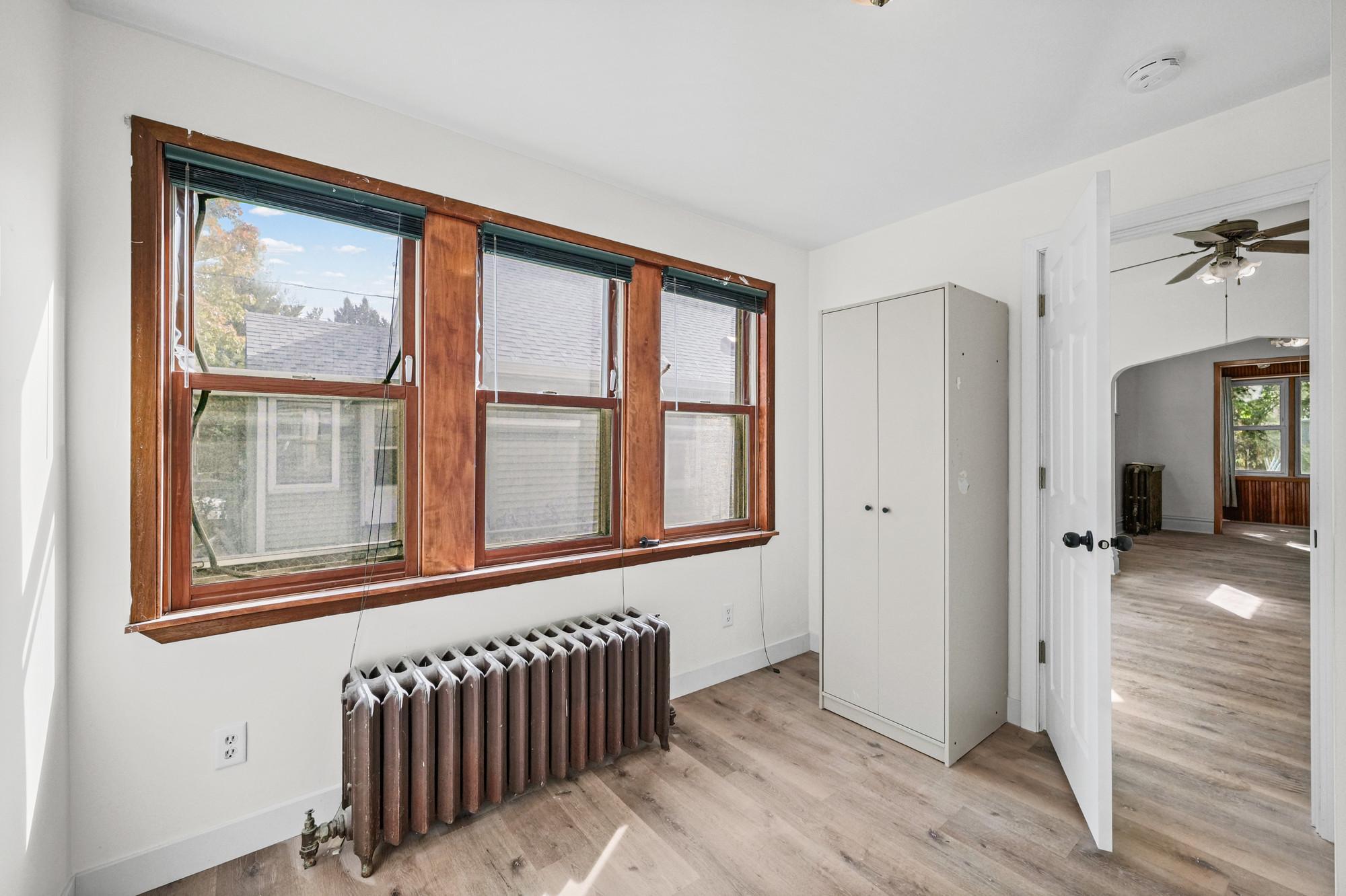 View of Residential at 1227 Thomas Avenue, Saint Paul MN 55104, Saint Paul (19 of 48) - Mike Wilen | Minnesota Team Real Estate