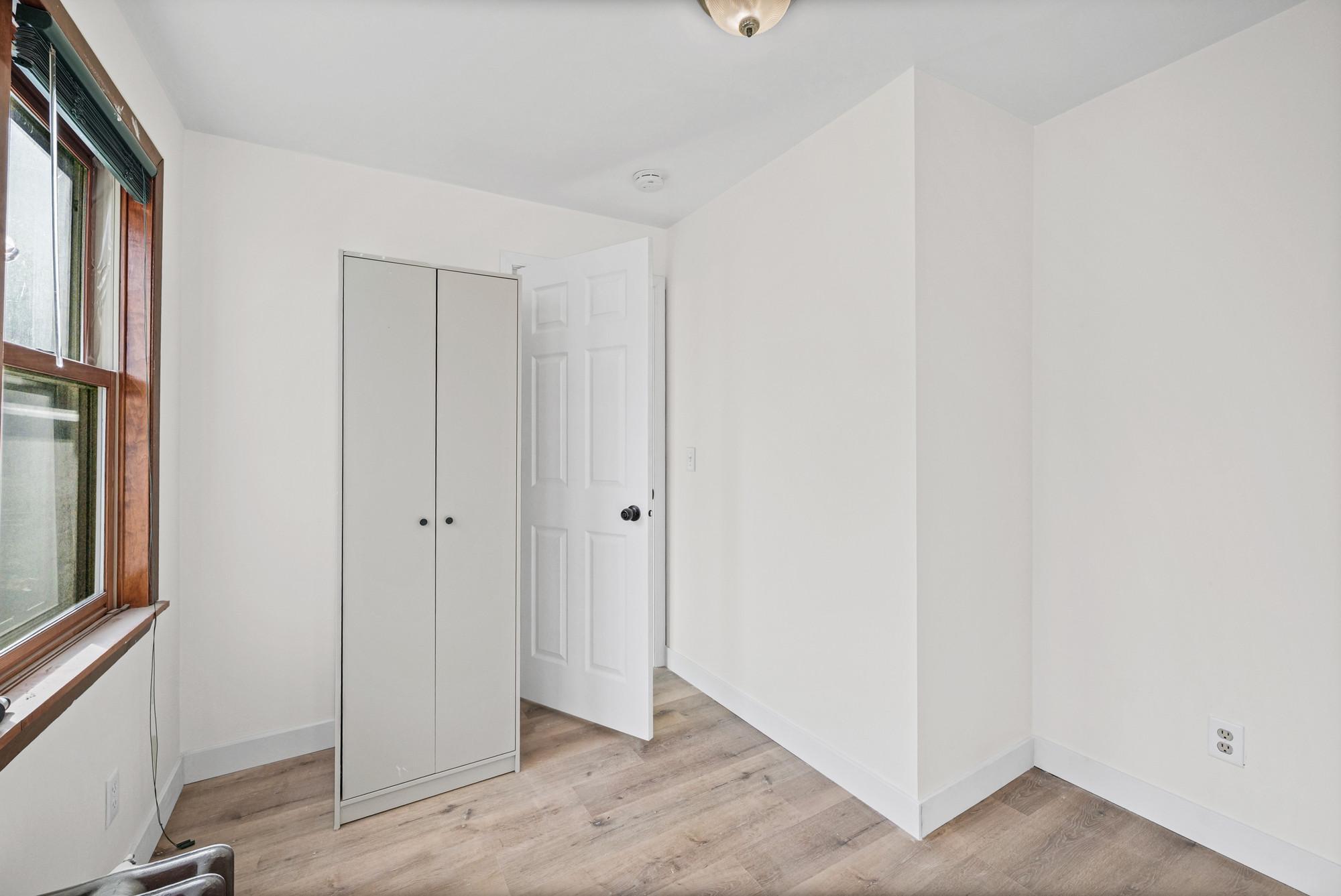 View of Residential at 1227 Thomas Avenue, Saint Paul MN 55104, Saint Paul (18 of 48) - Mike Wilen | Minnesota Team Real Estate