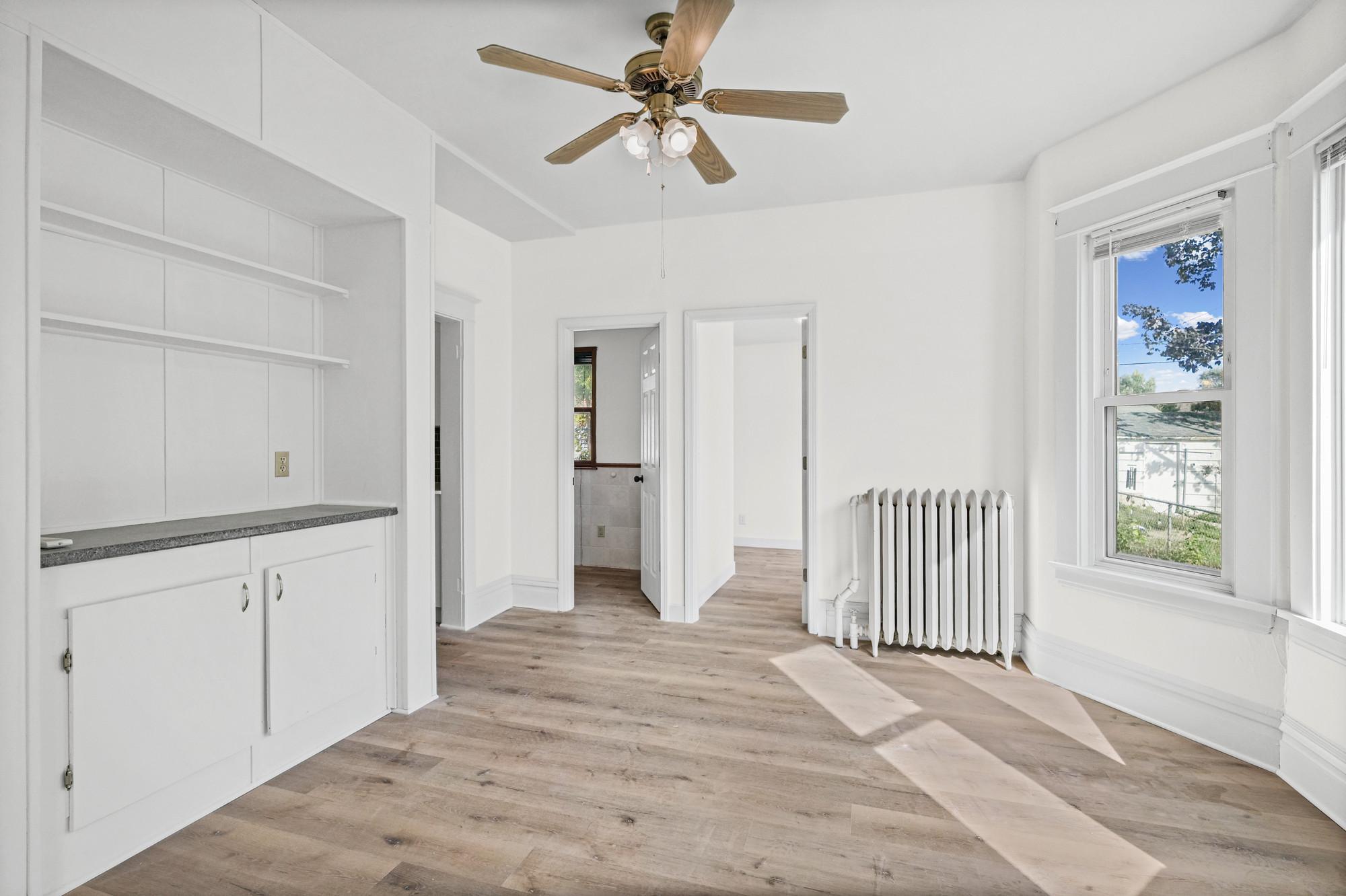 View of Residential at 1227 Thomas Avenue, Saint Paul MN 55104, Saint Paul (14 of 48) - Mike Wilen | Minnesota Team Real Estate