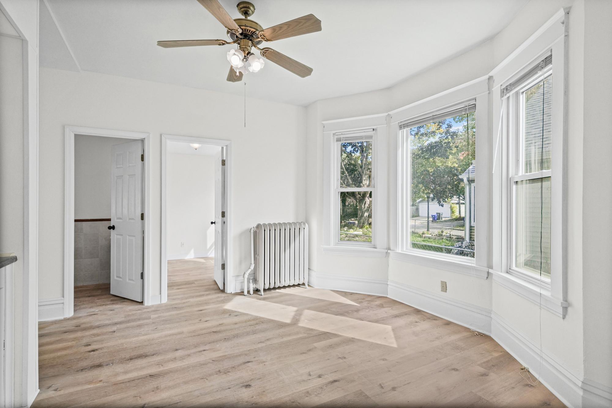 View of Residential at 1227 Thomas Avenue, Saint Paul MN 55104, Saint Paul (13 of 48) - Mike Wilen | Minnesota Team Real Estate